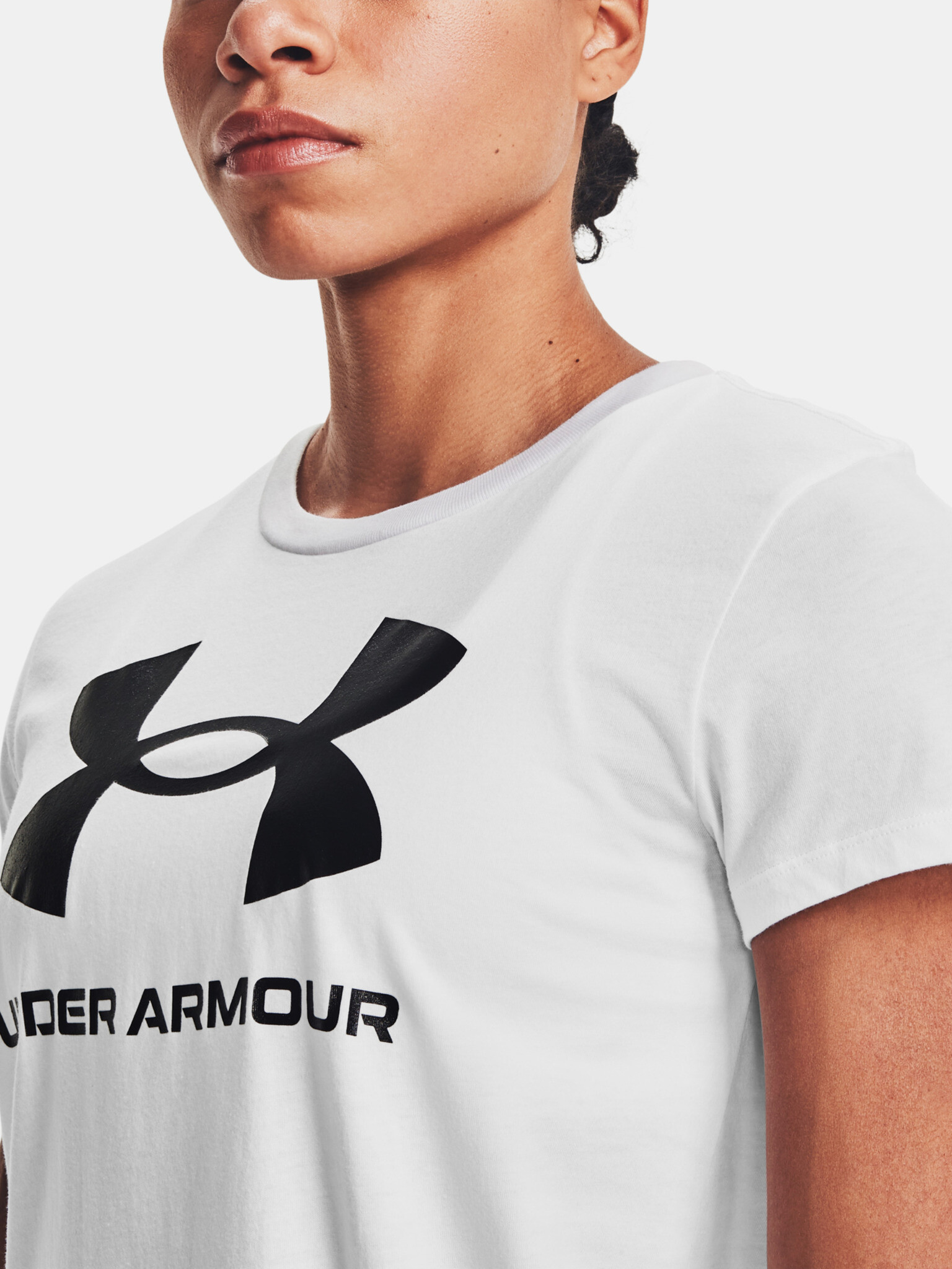 Under Armour Live Sportstyle Graphic SSC Triko Bílá - Pepit.cz