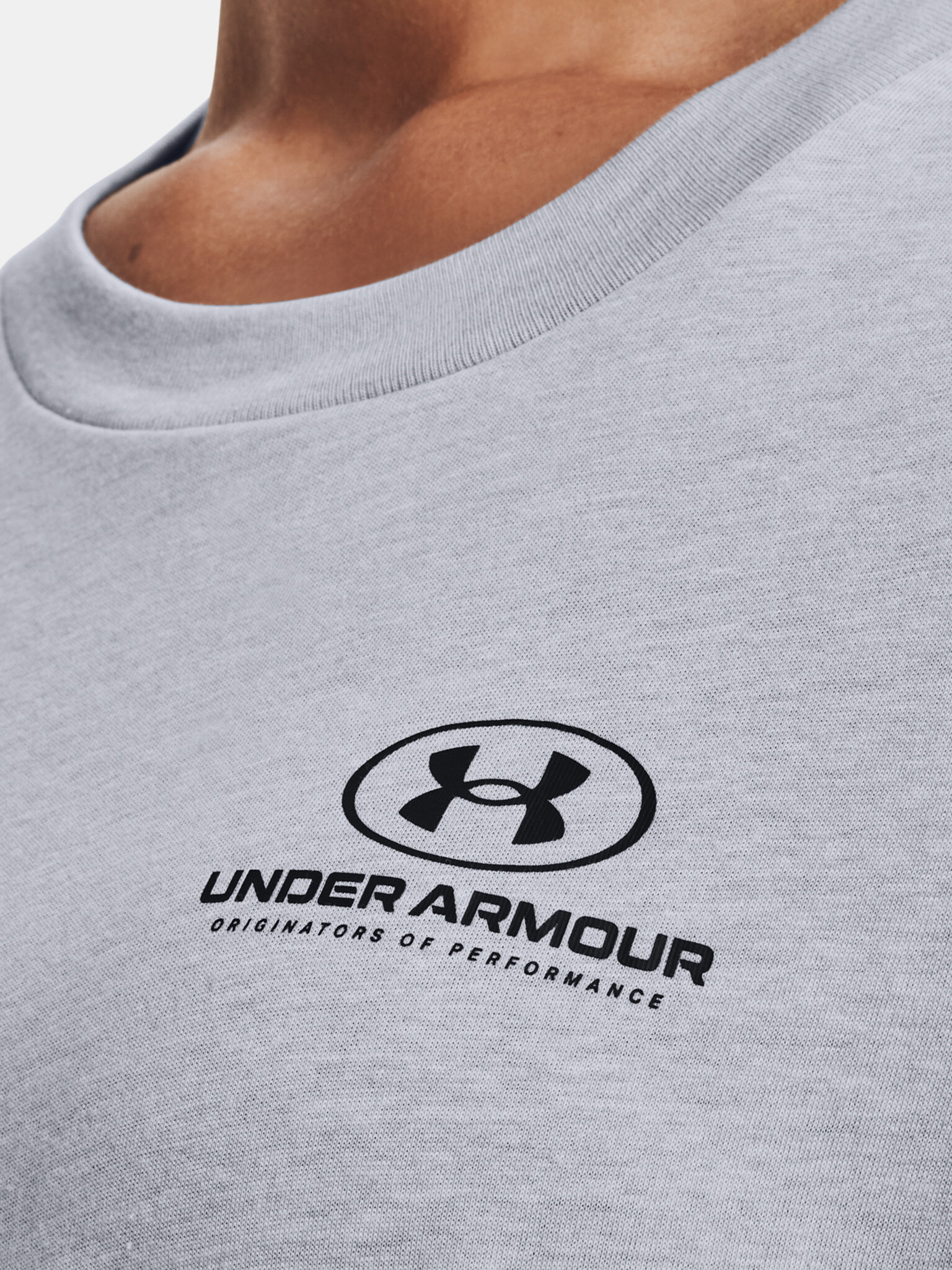 Under Armour Oversized Graphic SS Triko Šedá - Pepit.cz