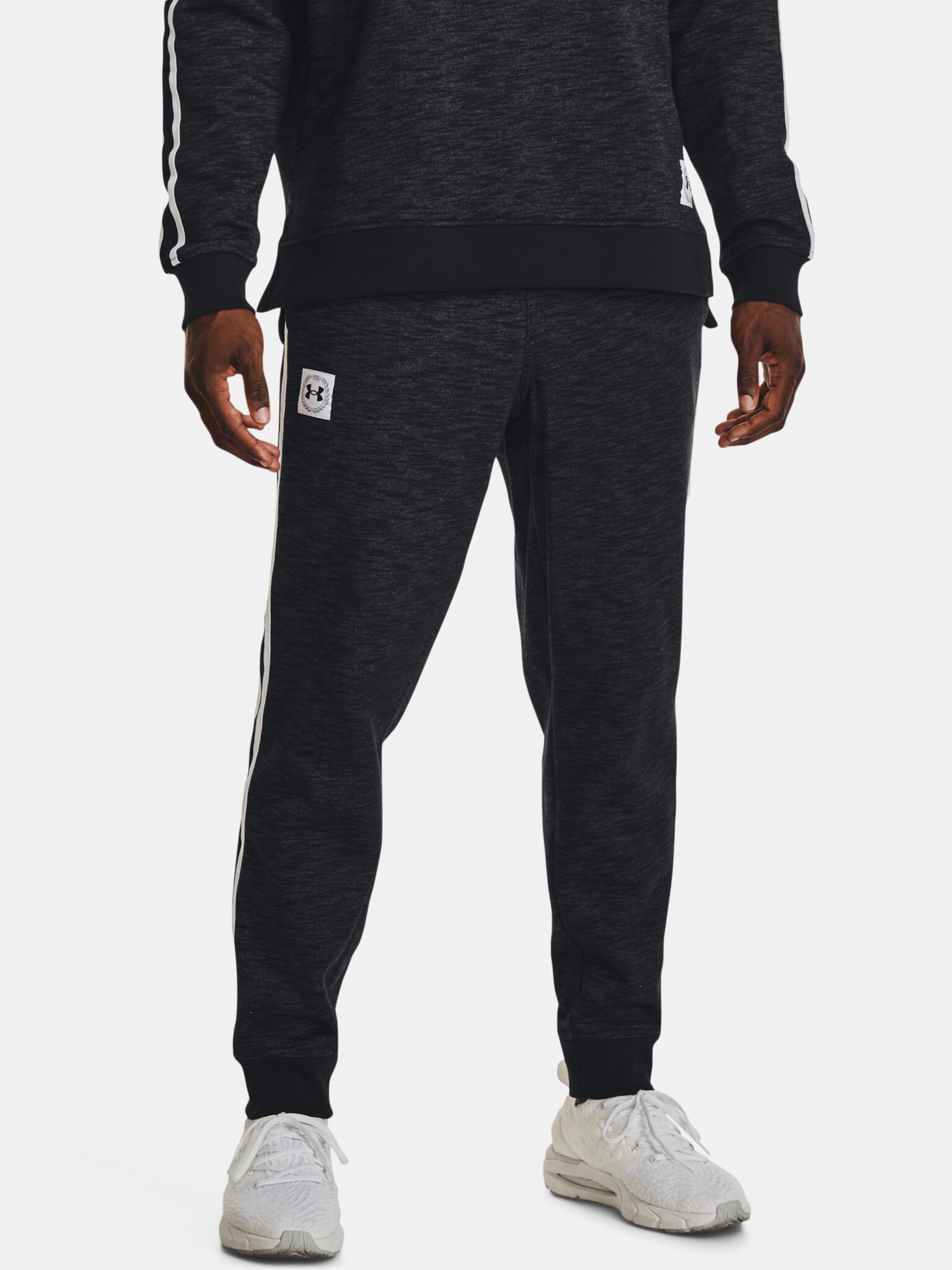 Under Armour UA Essential Heritge Fleece Tepláky Černá - Pepit.cz