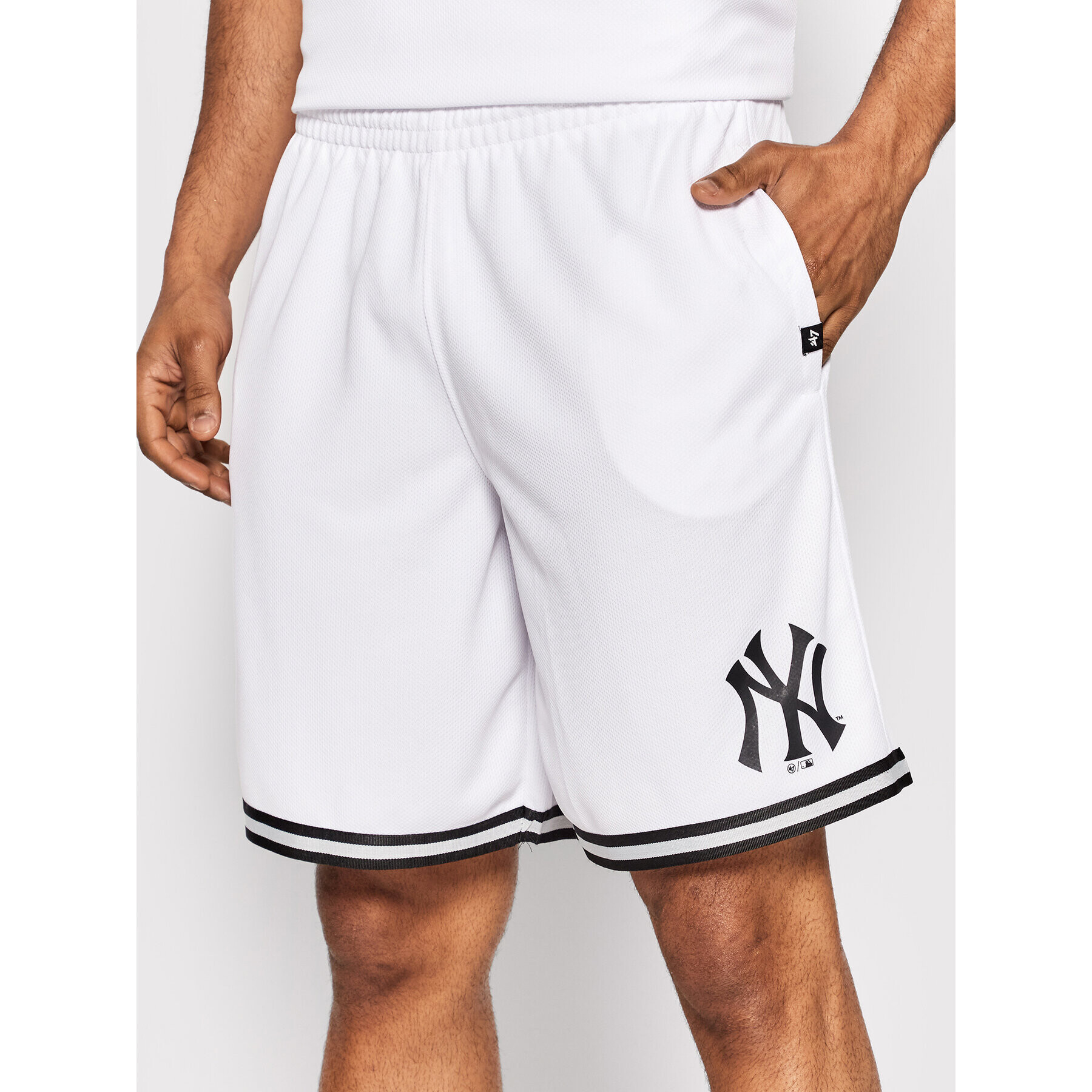 47 Brand Sportovní kraťasy Back Court Grafton BB017PEMBGS553883WW Bílá Regular Fit - Pepit.cz