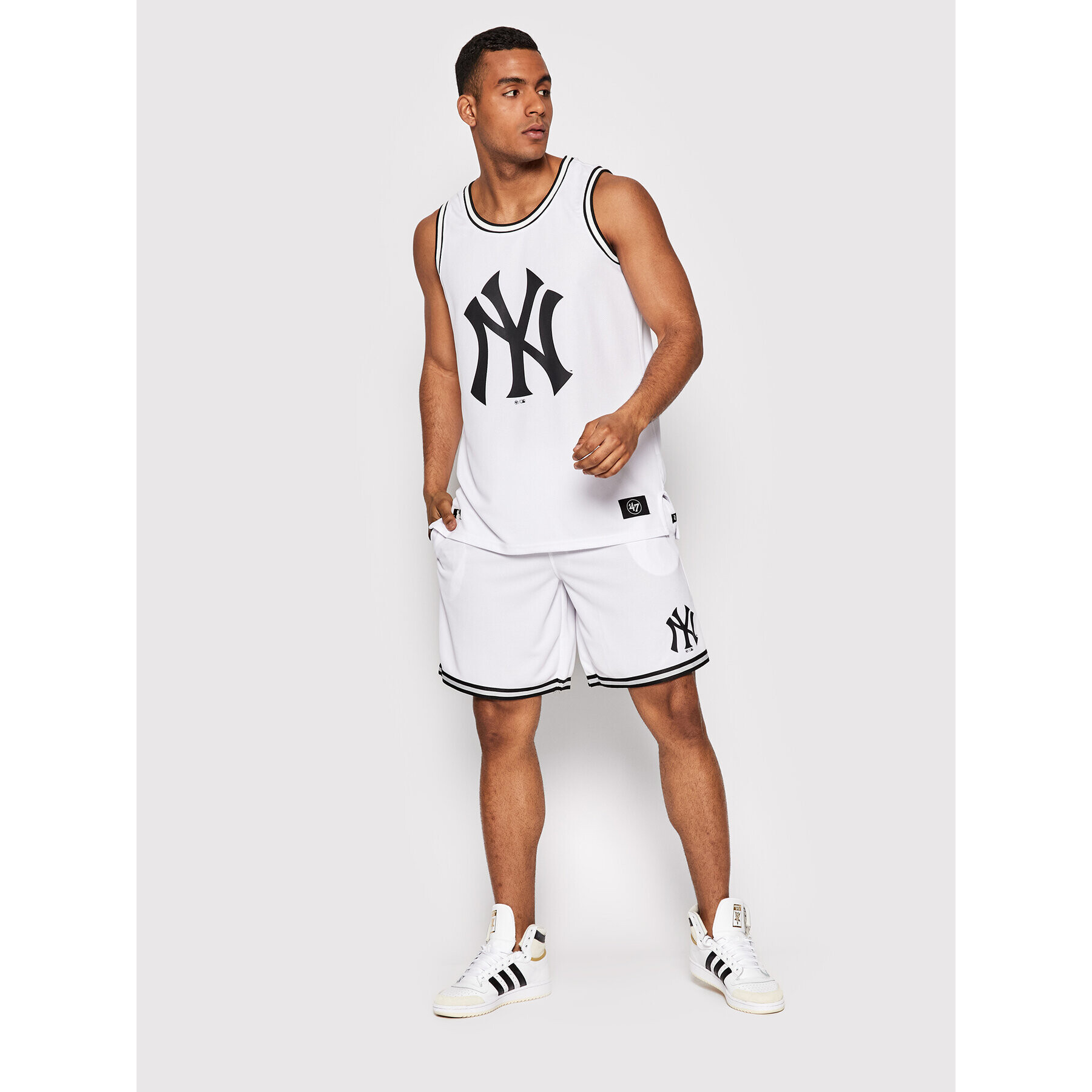 47 Brand Sportovní kraťasy Back Court Grafton BB017PEMBGS553883WW Bílá Regular Fit - Pepit.cz