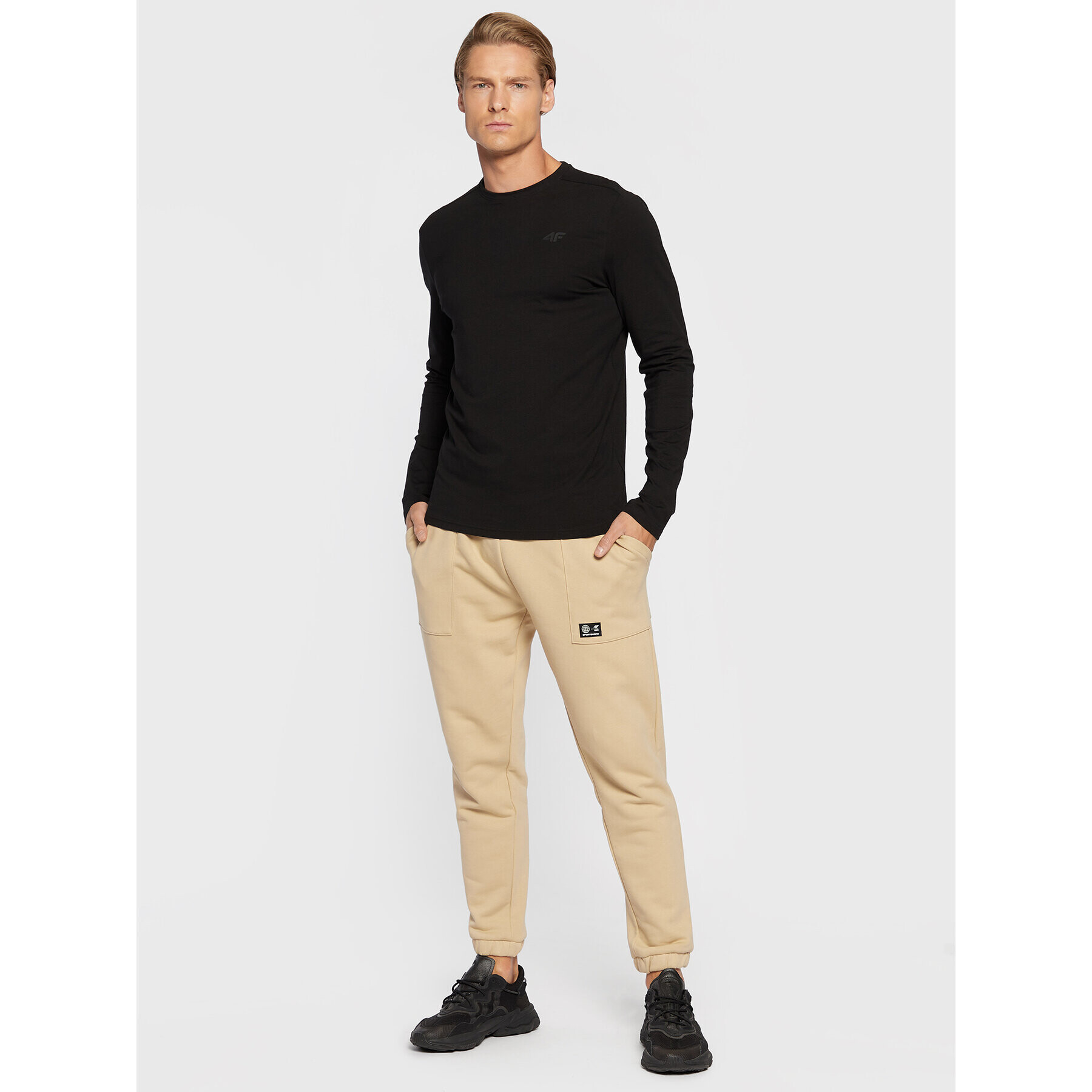 4F S dlouhým rukávem H4Z22-TSML350 Černá Slim Fit - Pepit.cz