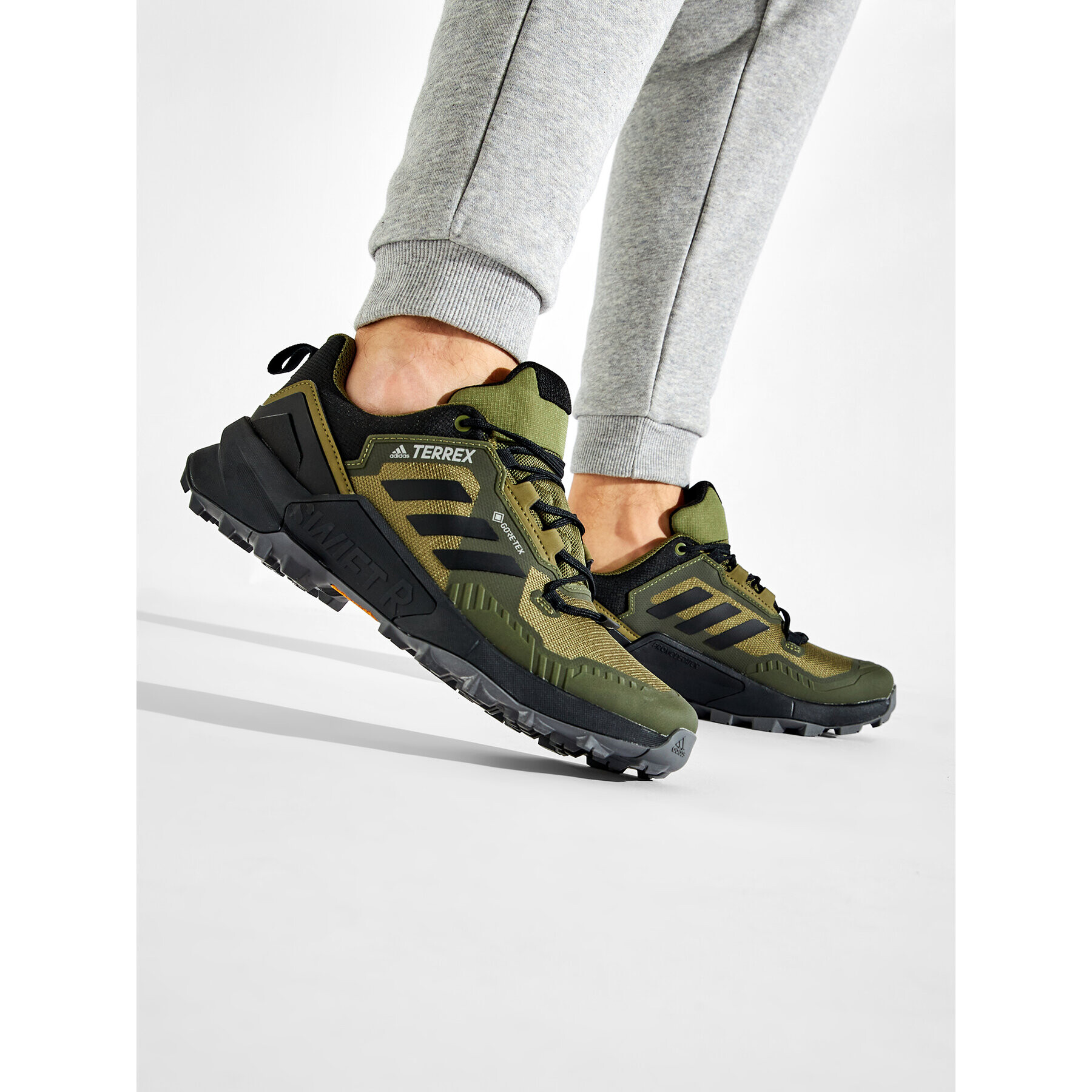 adidas Boty Terrex Swift R3 Gtx GORE-TEX GY5075 Khaki - Pepit.cz