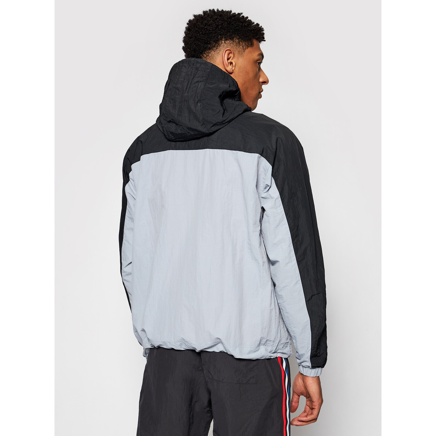 adidas Bunda anorak Adventure Mishmash Blocked GN2329 Černá Regular Fit - Pepit.cz