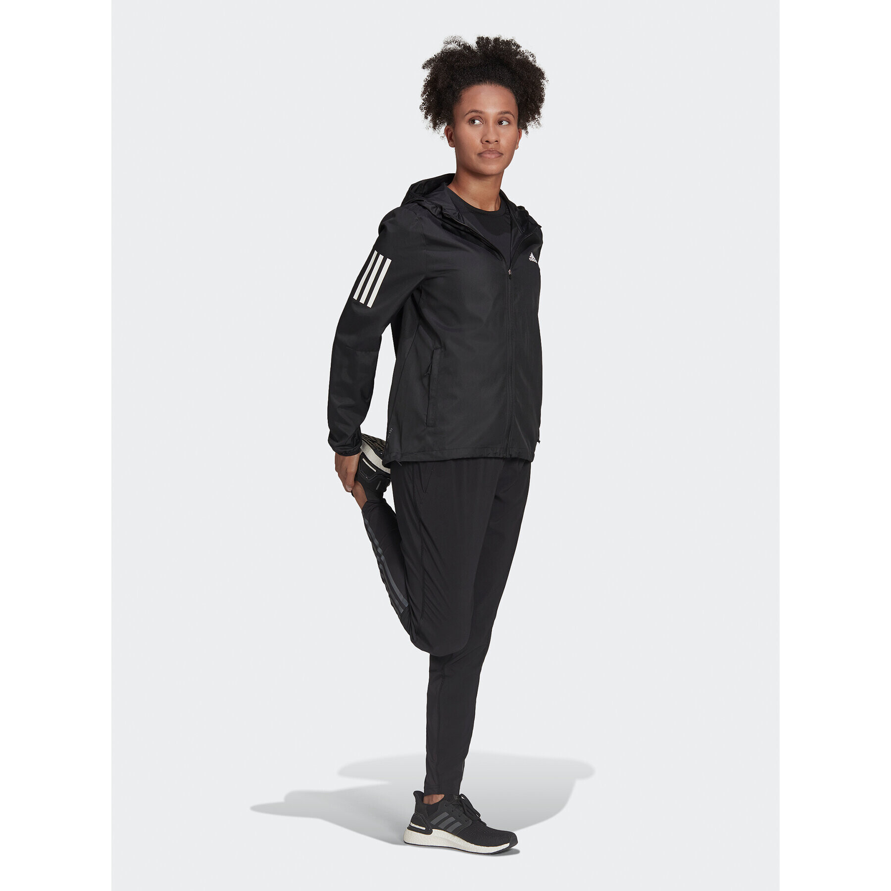 adidas Bunda pro přechodné období Own the Run Hooded Running Windbreaker H59271 Černá Regular Fit - Pepit.cz