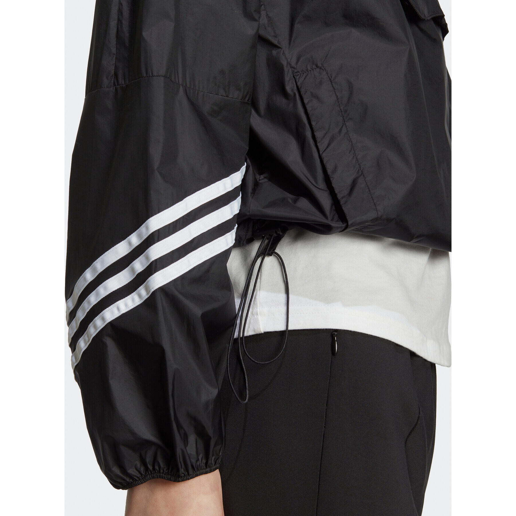 adidas Bunda pro přechodné období WIND.RDY Hooded Anorak HT8720 Černá Loose Fit - Pepit.cz