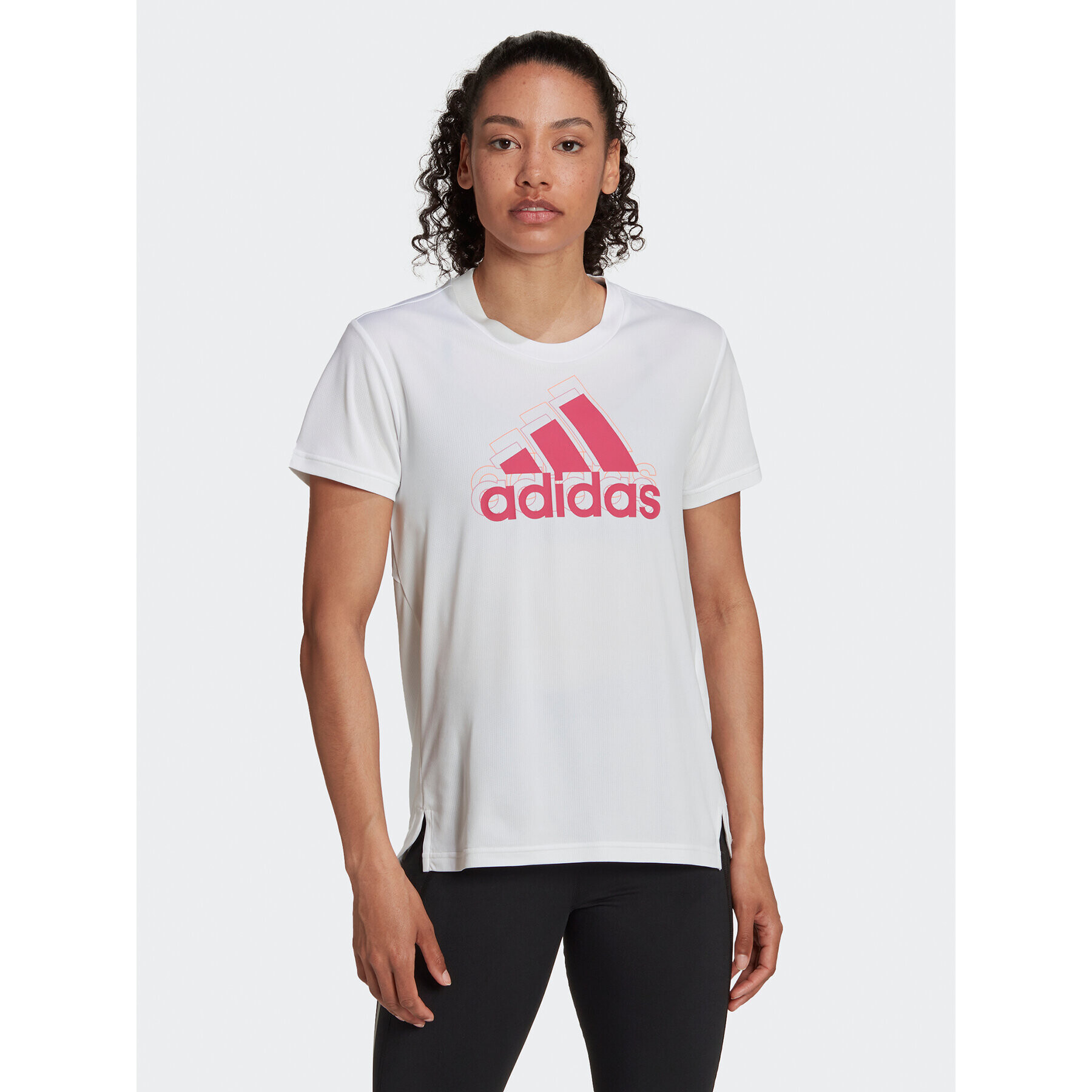 adidas Funkční tričko Brand Love HK6514 Bílá Regular Fit - Pepit.cz