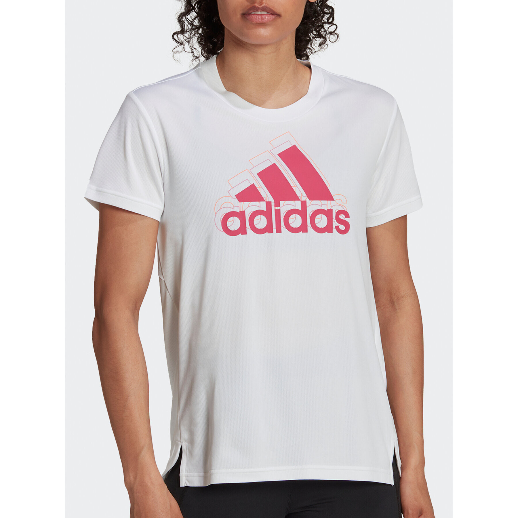 adidas Funkční tričko Brand Love HK6514 Bílá Regular Fit - Pepit.cz