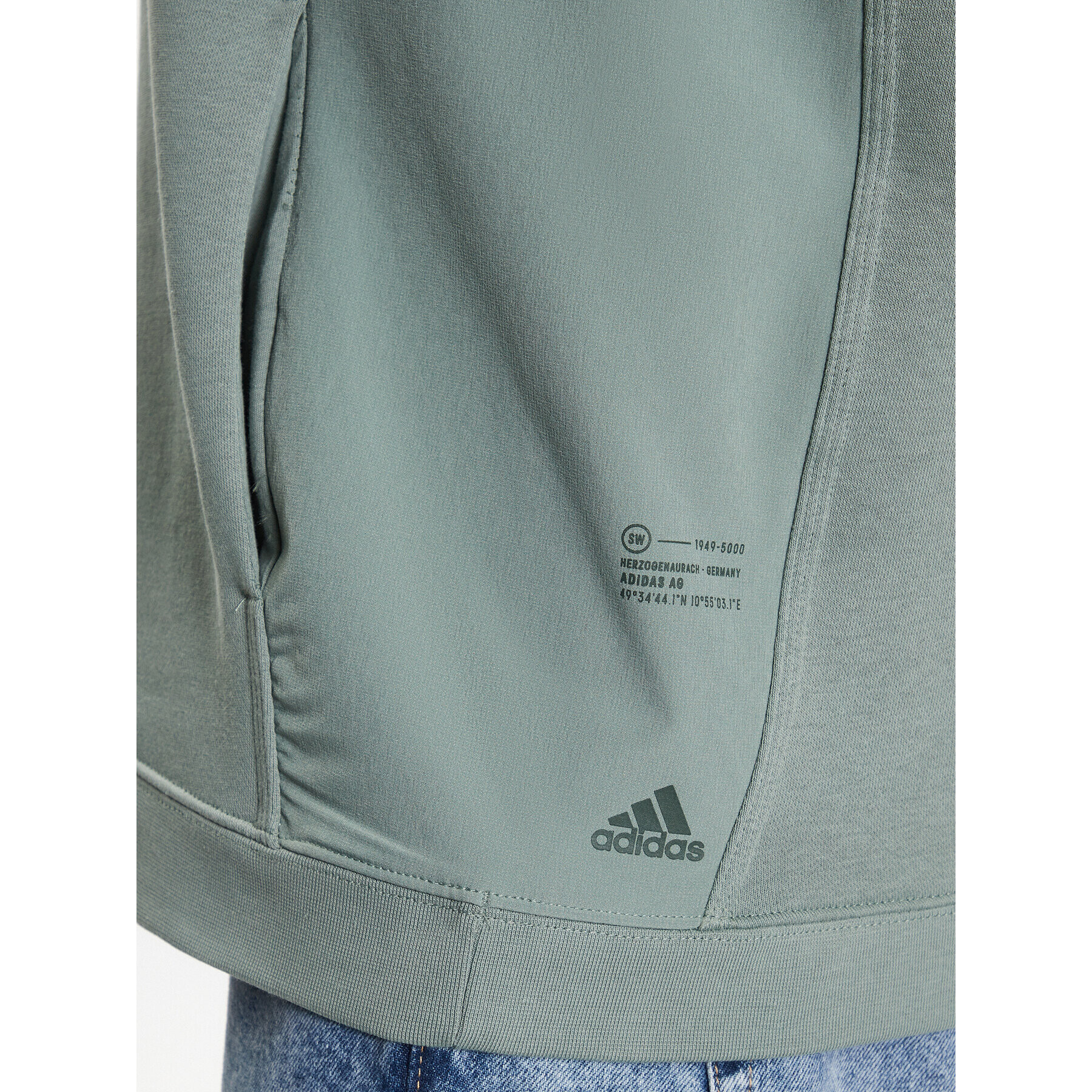 adidas Mikina City Escape Hoodie IC9743 Zelená Regular Fit - Pepit.cz