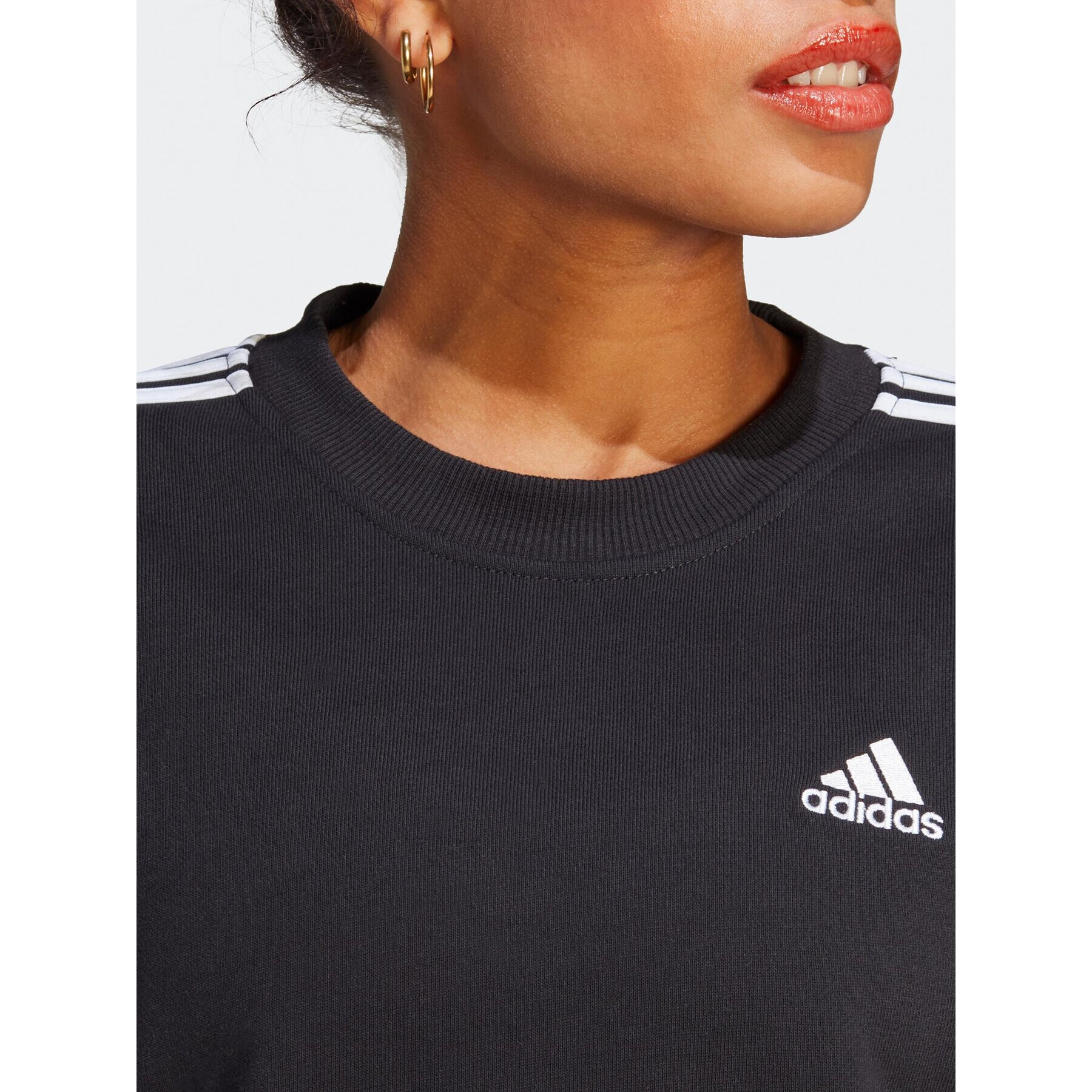 adidas Mikina Essentials 3-Stripes Sweatshirt IC8766 Černá Loose Fit - Pepit.cz