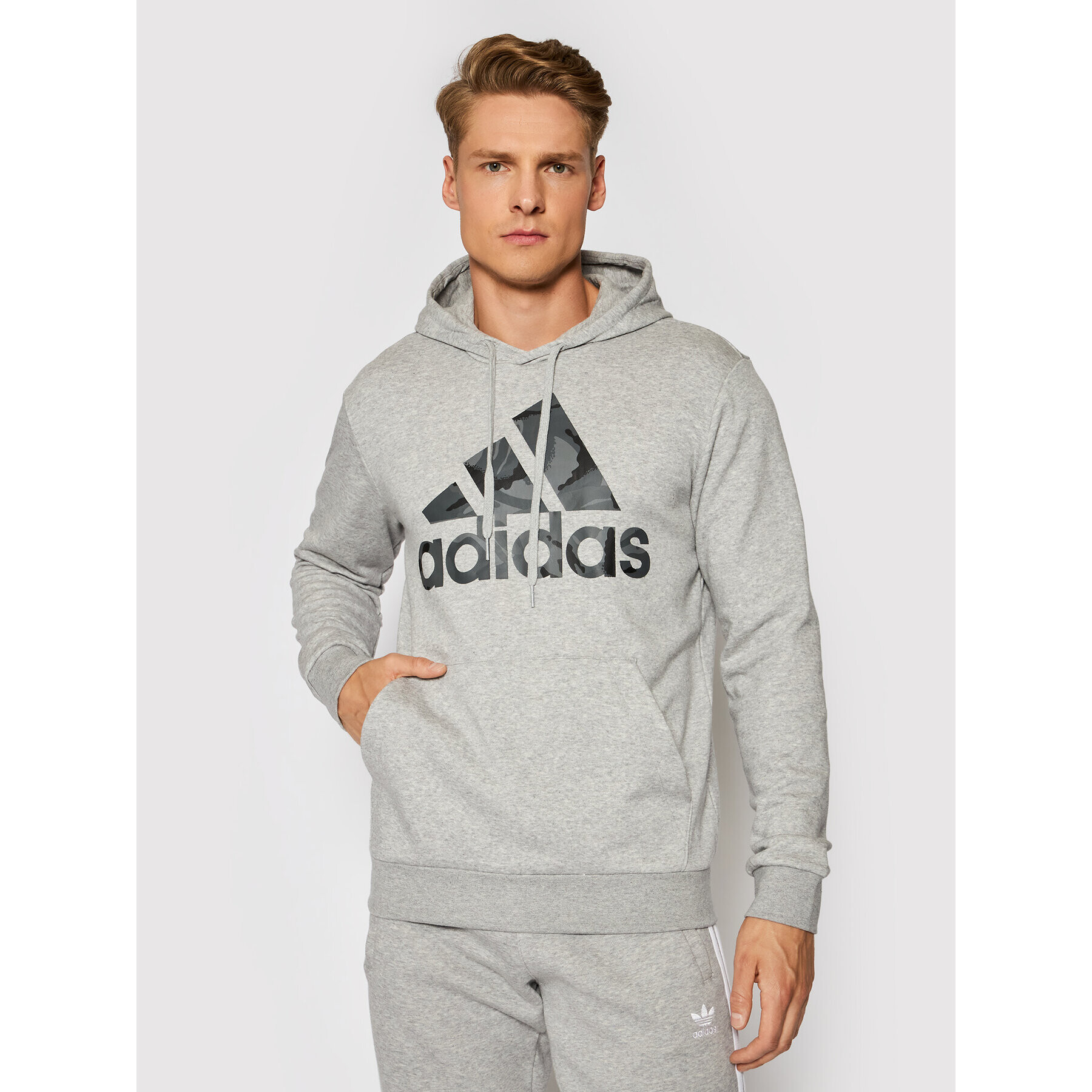 adidas Mikina Essentials Camouflage GL0020 Šedá Regular Fit - Pepit.cz