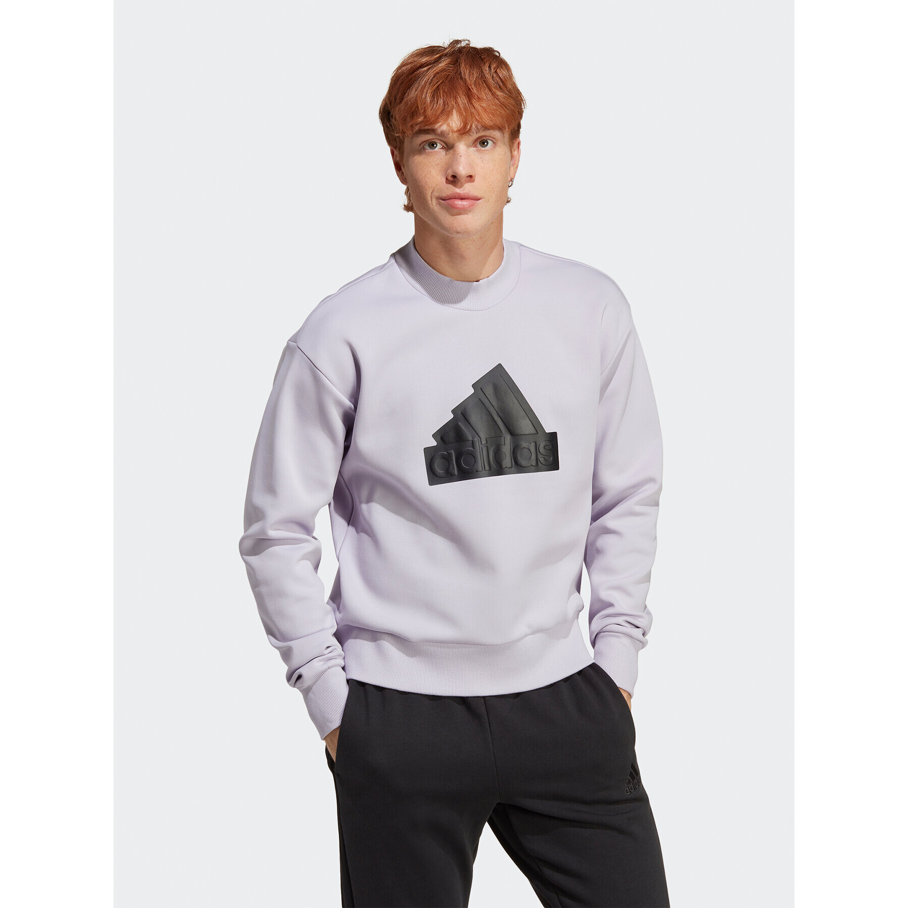 adidas Mikina Future Icons Badge of Sport Crew Sweatshirt IC3743 Fialová Regular Fit - Pepit.cz