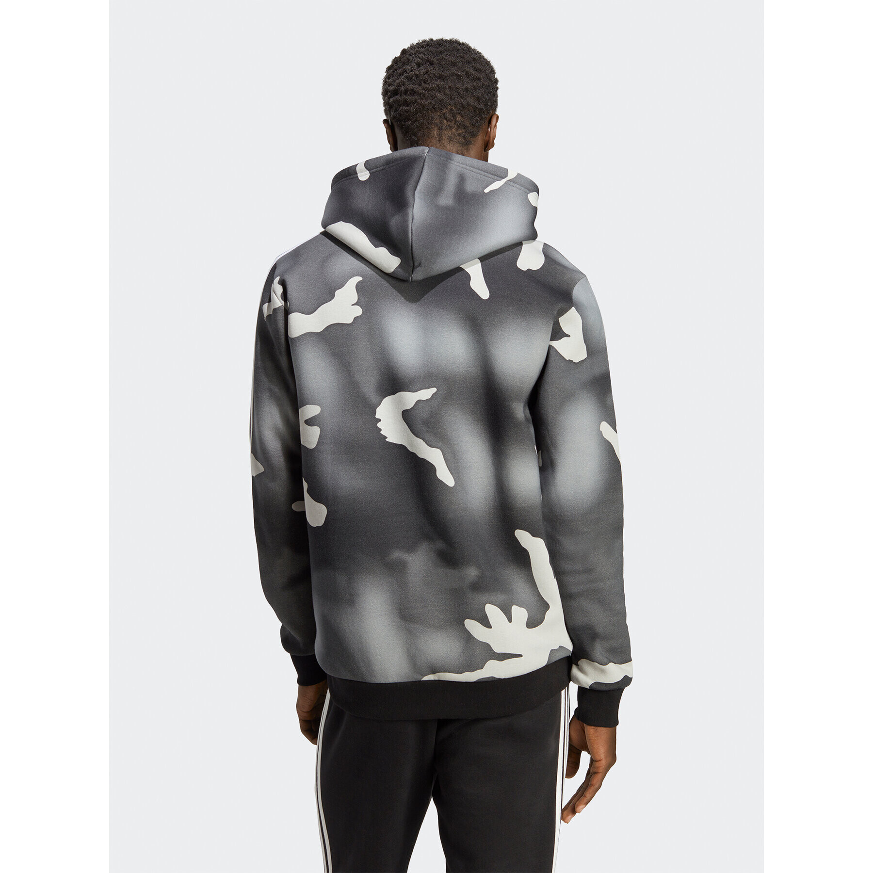 adidas Mikina Graphics Camo Allover Print Hoodie IC5732 Šedá Regular Fit - Pepit.cz