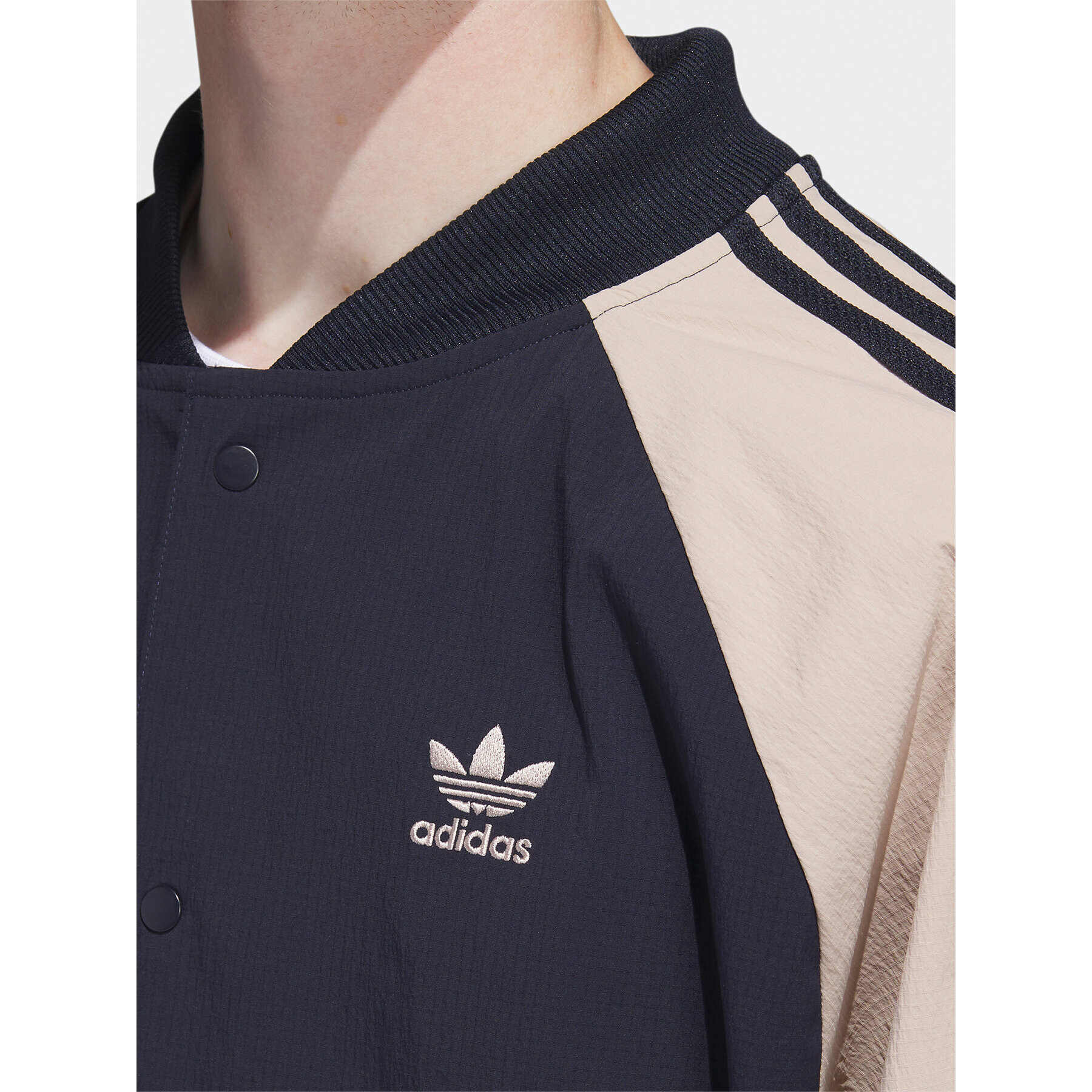 adidas Mikina SST Woven Jacket IC5543 Modrá Regular Fit - Pepit.cz