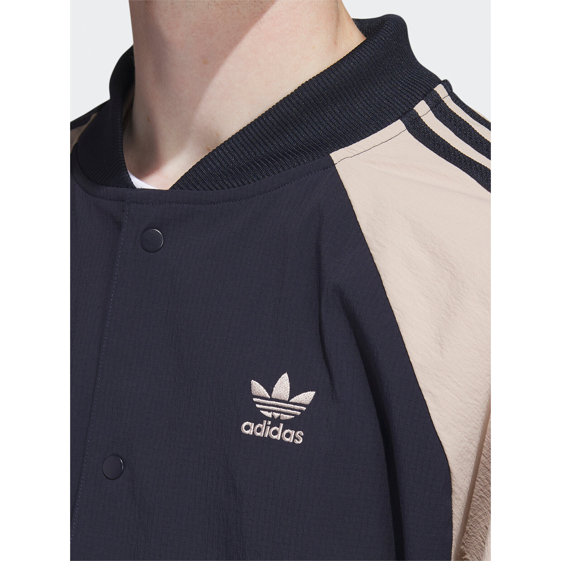 adidas Mikina SST Woven Jacket IC5543 Modrá Regular Fit - Pepit.cz