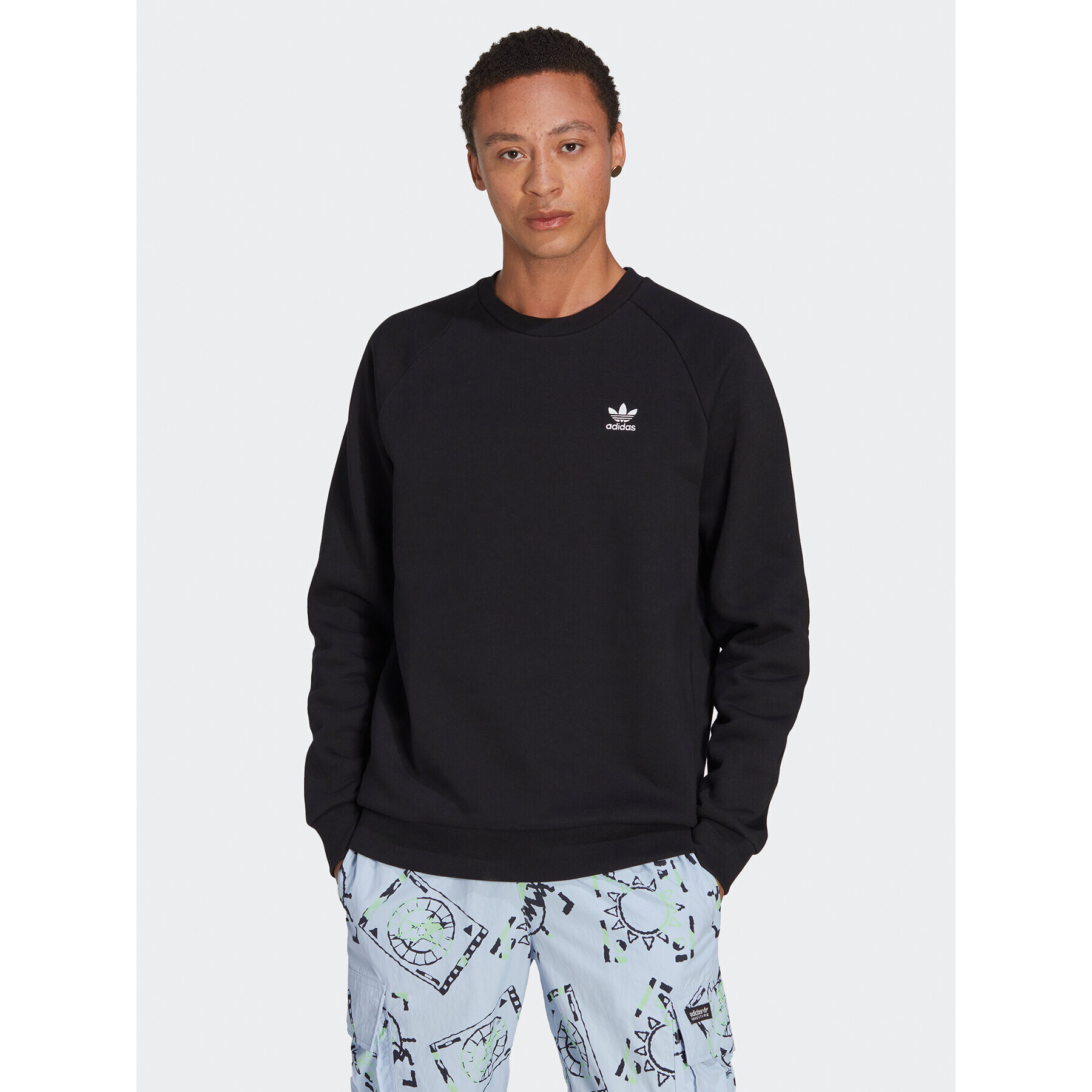 adidas Mikina Trefoil Essentials Crewneck Sweatshirt IA4828 Černá Regular Fit - Pepit.cz