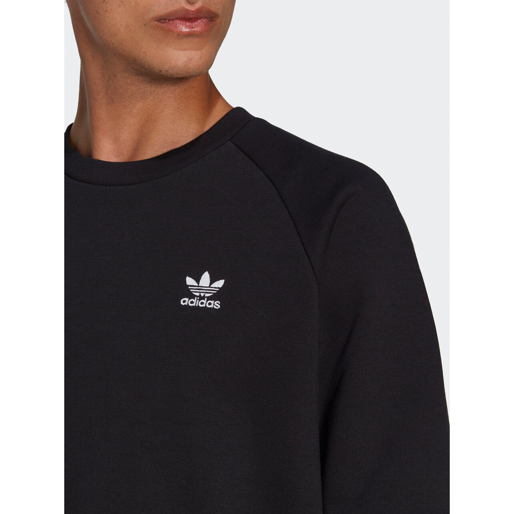 adidas Mikina Trefoil Essentials Crewneck Sweatshirt IA4828 Černá Regular Fit - Pepit.cz