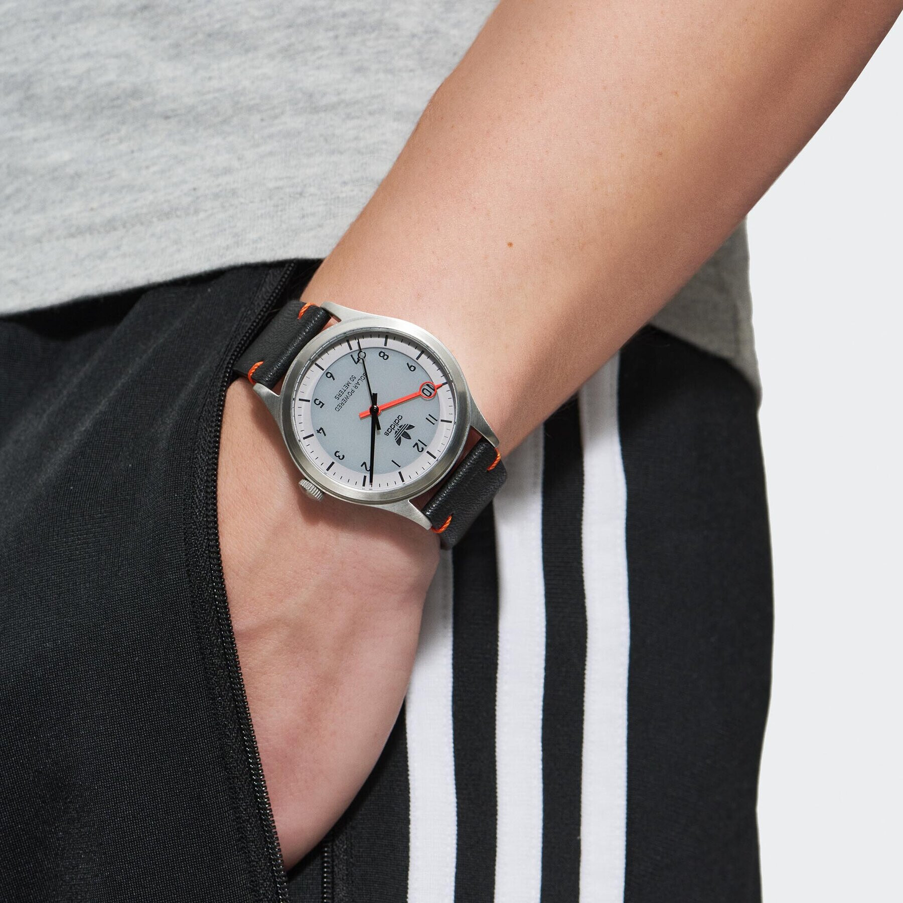 adidas Originals Hodinky Project One SST Watch AOST23045 Stříbrná - Pepit.cz