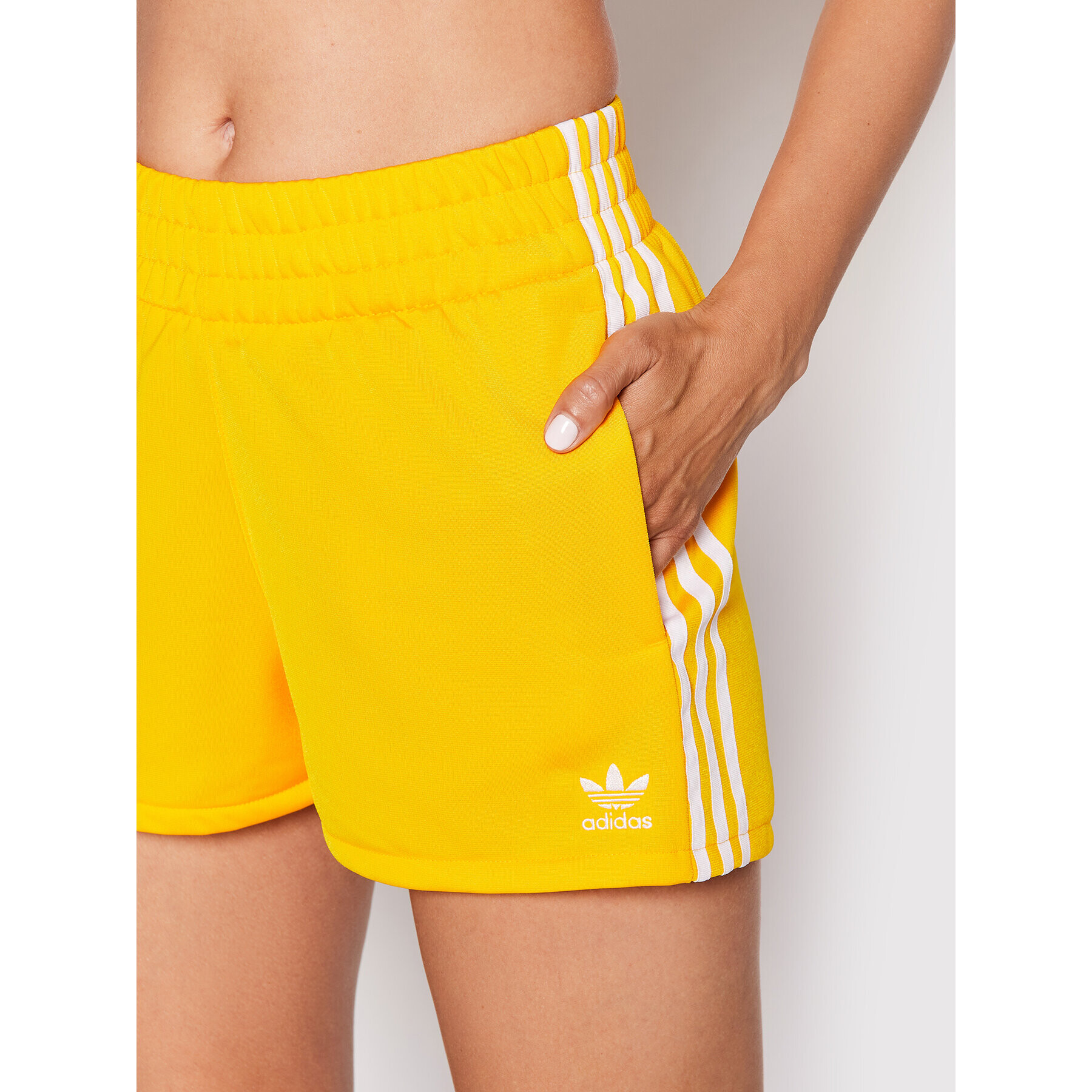 adidas Sportovní kraťasy 3 Str HL6761 Žlutá Regular Fit - Pepit.cz