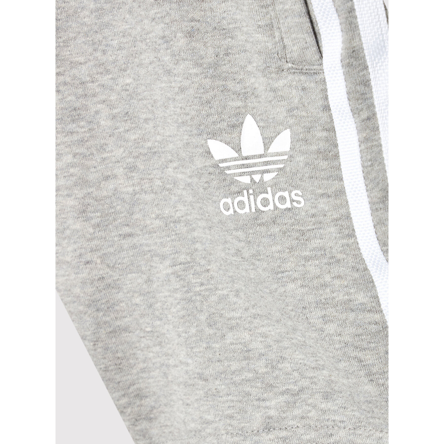 adidas Sportovní kraťasy adicolor H32343 Šedá Regular Fit - Pepit.cz