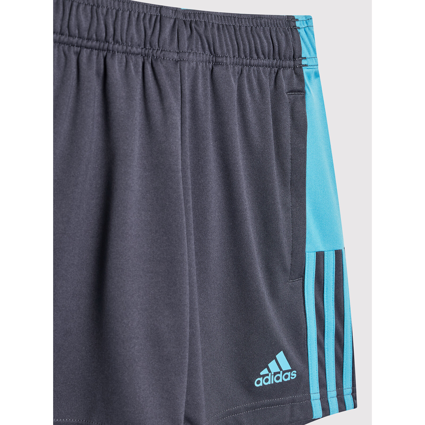 adidas Sportovní kraťasy Tiro Essentials HE7169 Tmavomodrá Regular Fit - Pepit.cz