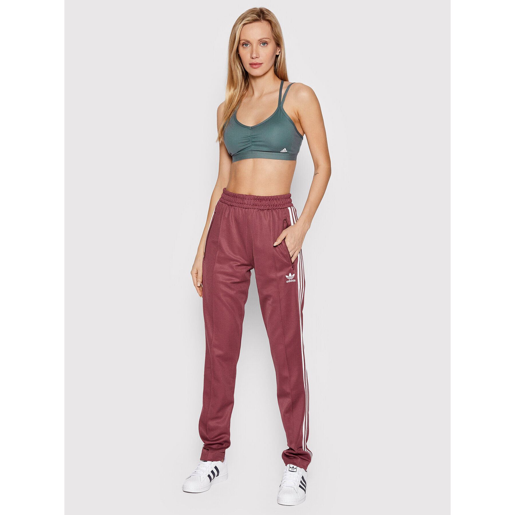 adidas Sportovní podprsenka Yoga Essentials Light-Support AC HG3645 Šedá - Pepit.cz