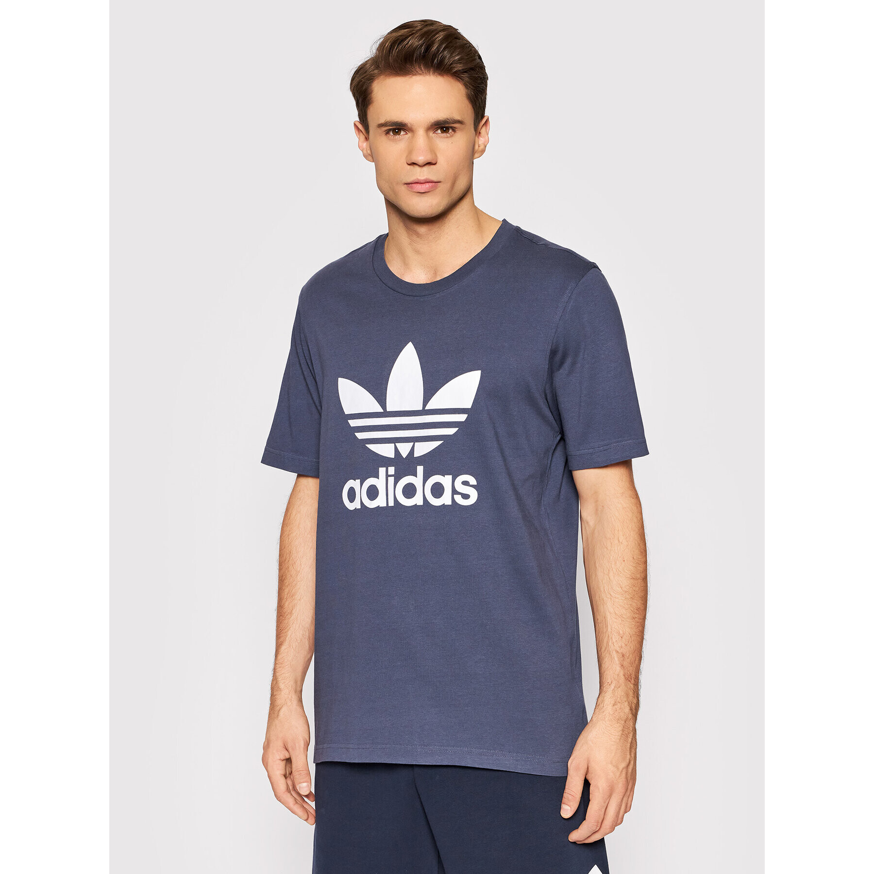 adidas T-Shirt adicolor Classics Trefoil HE9512 Tmavomodrá Regular Fit - Pepit.cz