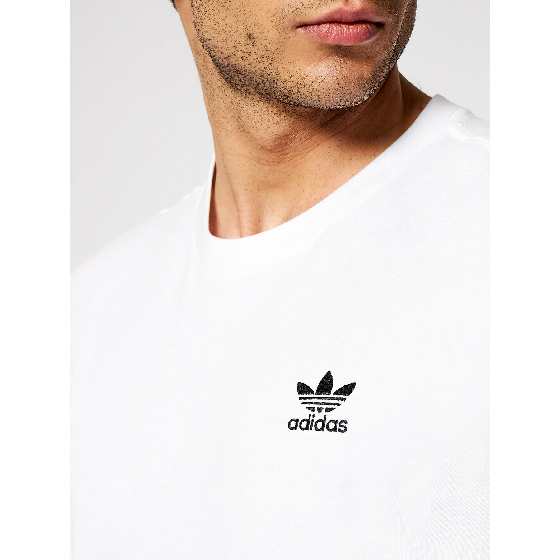 adidas T-Shirt adicolor Essentials Trefoil GN3415 Bílá Regular Fit - Pepit.cz