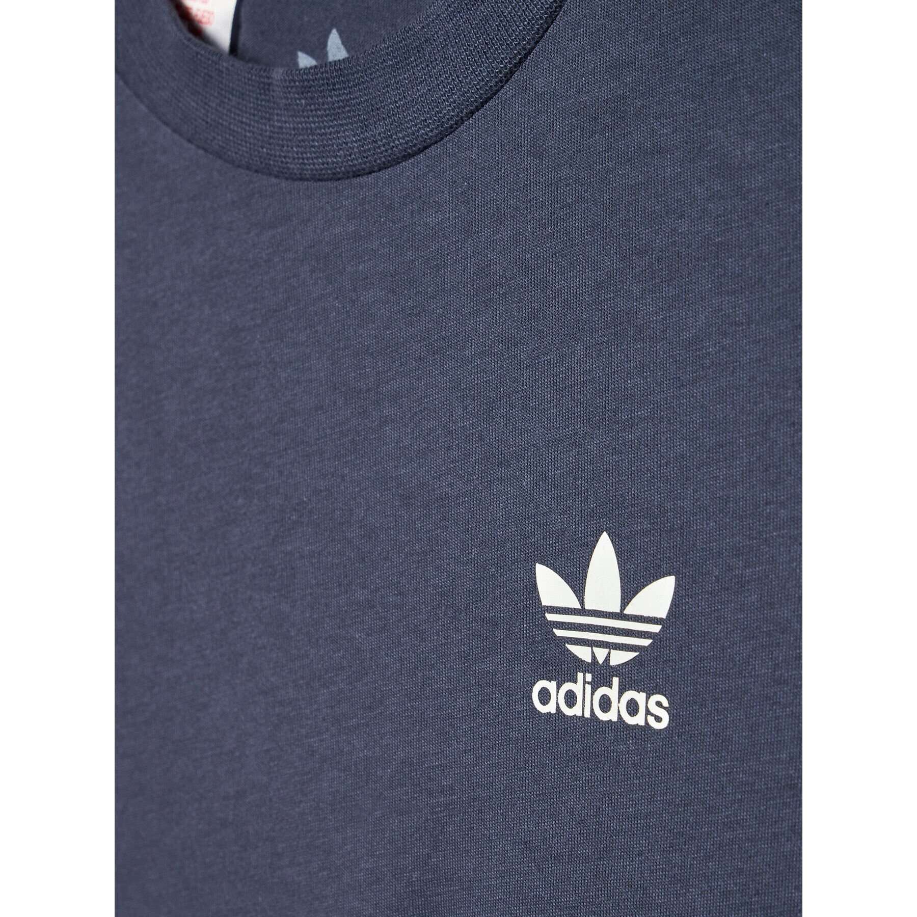 adidas T-Shirt adicolor HG1436 Tmavomodrá Regular Fit - Pepit.cz