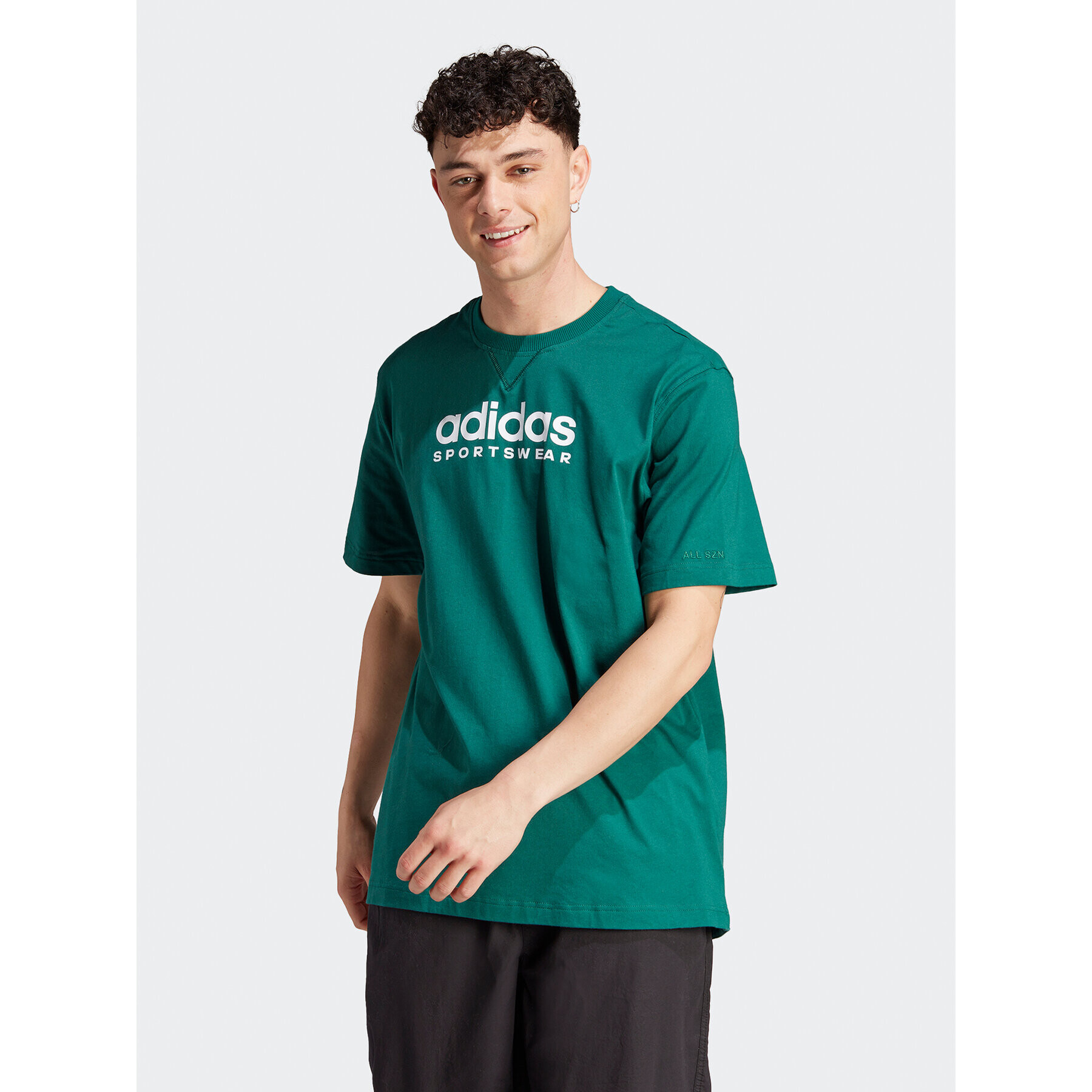 adidas T-Shirt All SZN Graphic IJ9434 Zelená Loose Fit - Pepit.cz