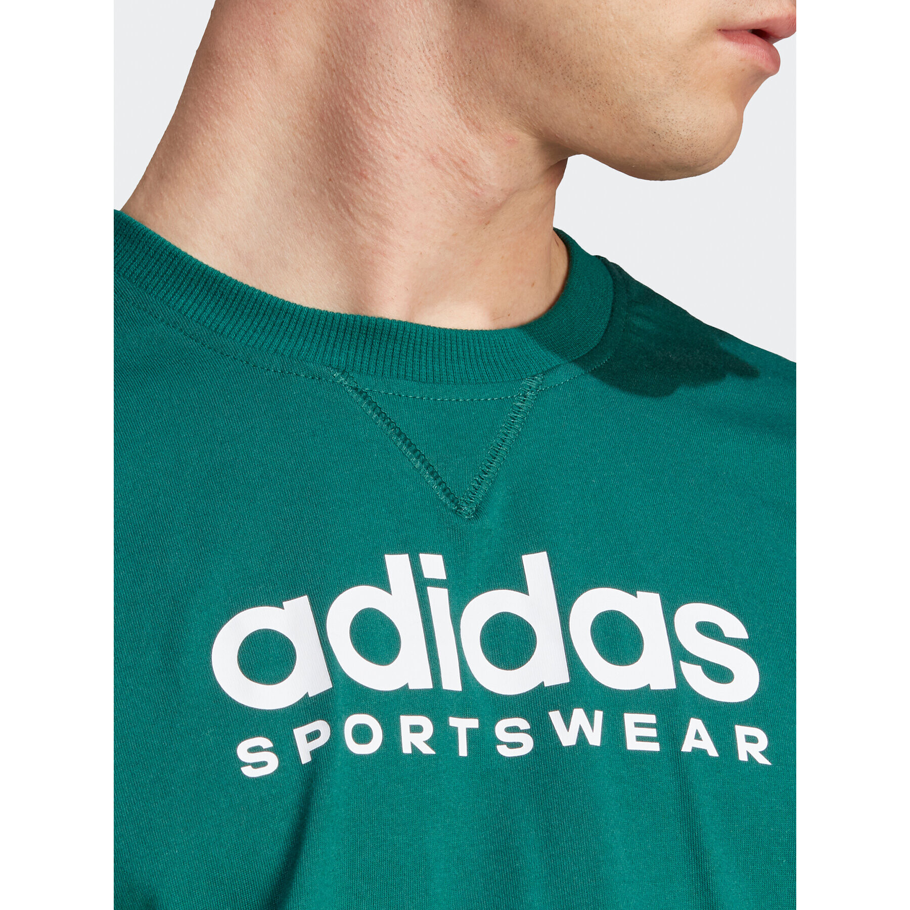 adidas T-Shirt All SZN Graphic IJ9434 Zelená Loose Fit - Pepit.cz