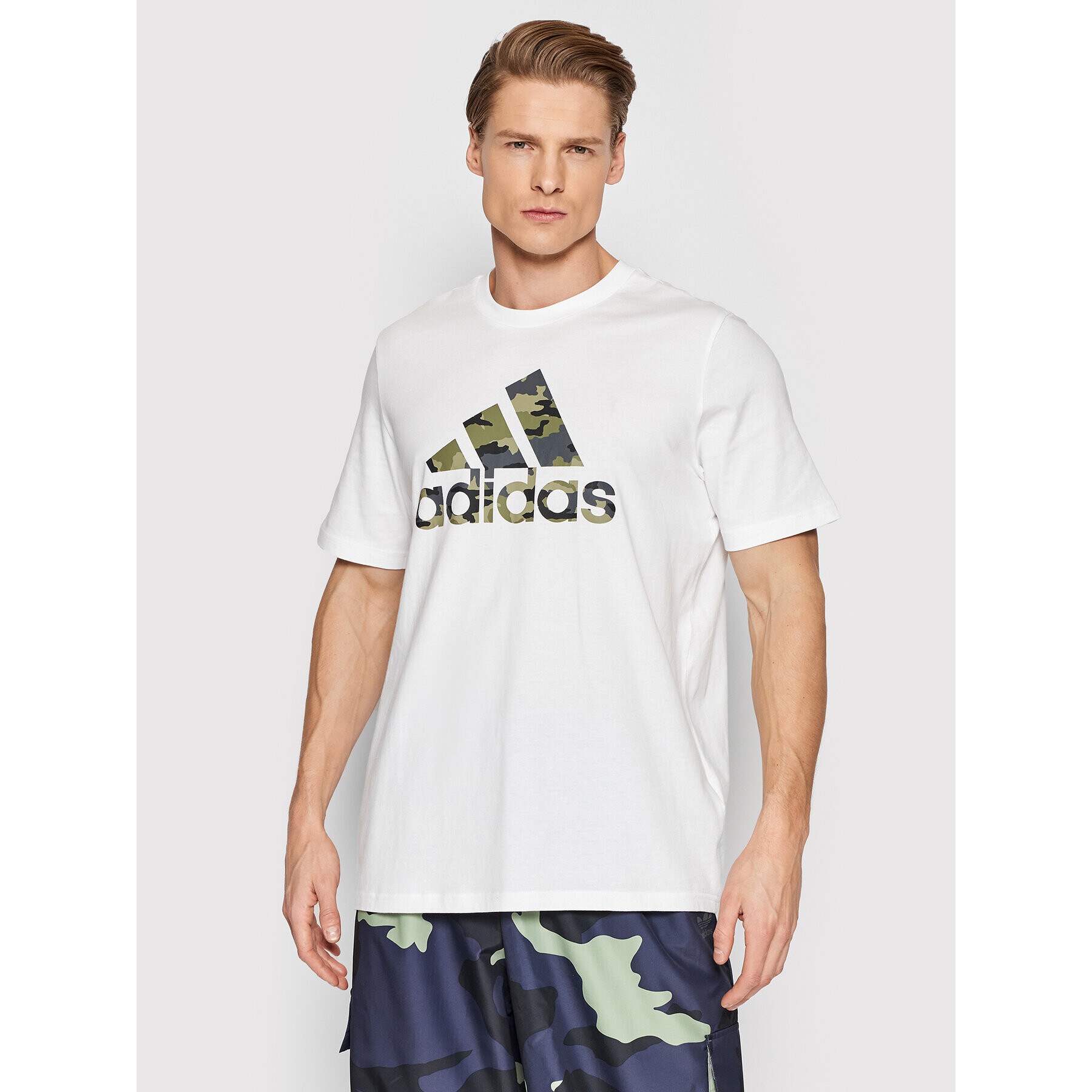 adidas T-Shirt Camo Bos HE2371 Bílá Regular Fit - Pepit.cz