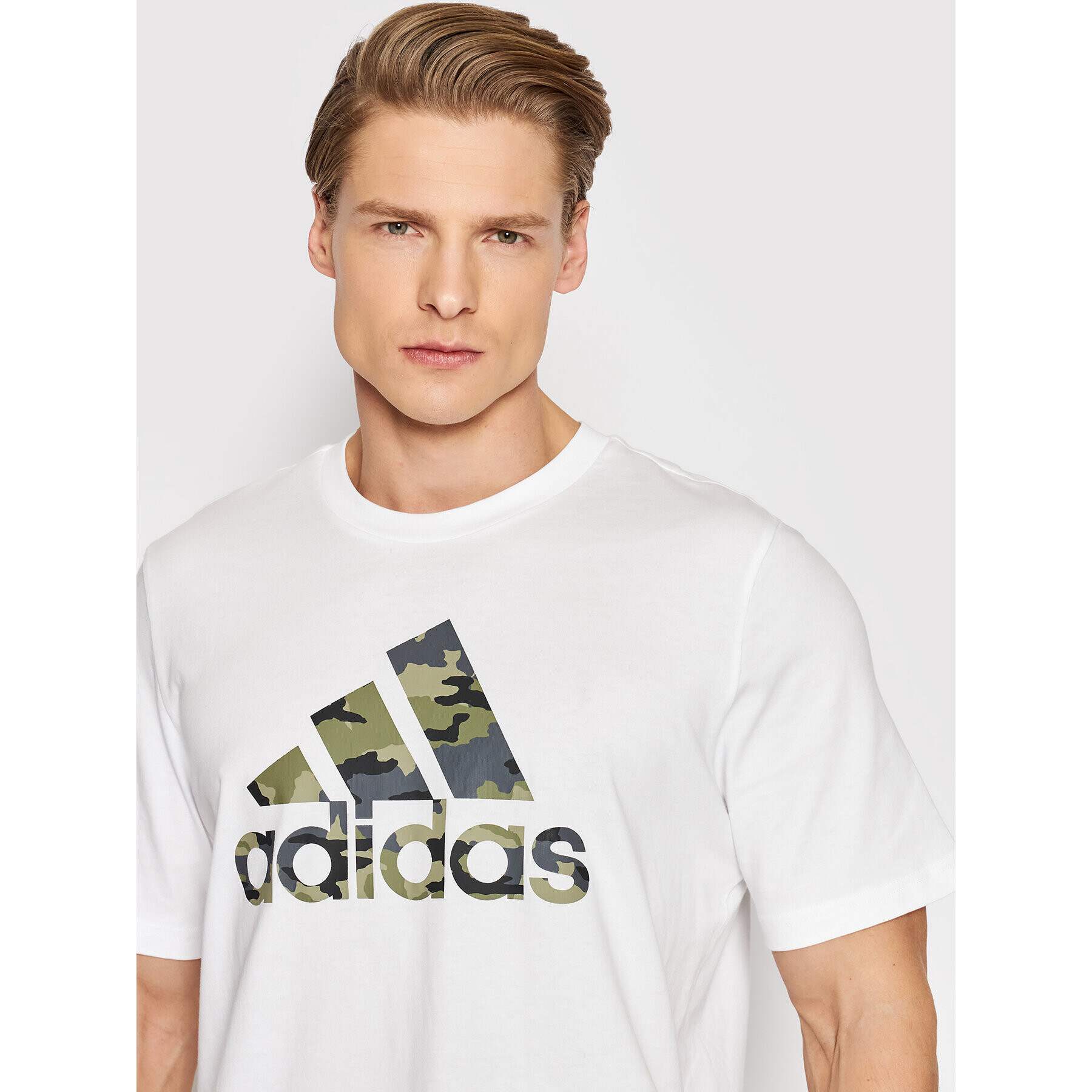 adidas T-Shirt Camo Bos HE2371 Bílá Regular Fit - Pepit.cz