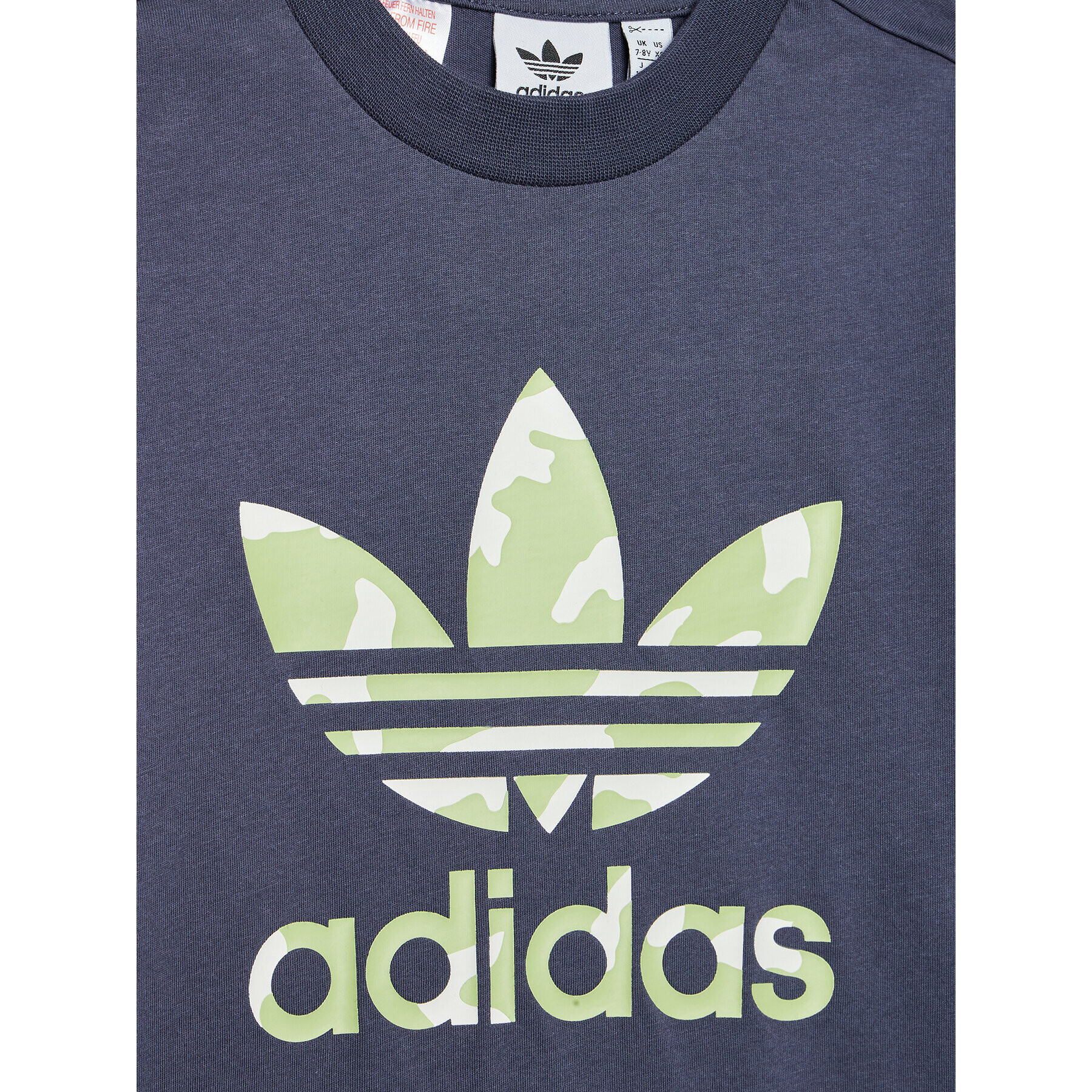 adidas T-Shirt Camo Graphic HF7452 Tmavomodrá Regular Fit - Pepit.cz