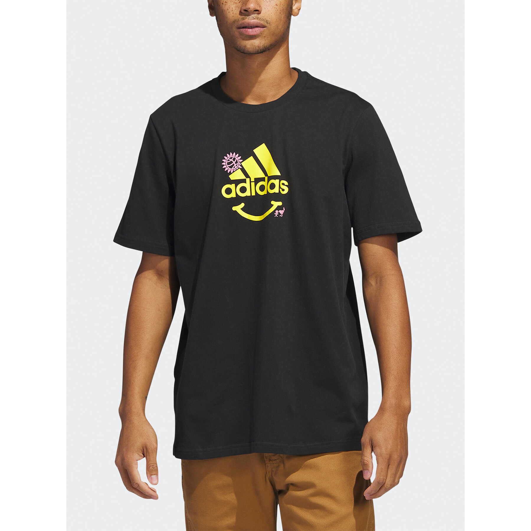 adidas T-Shirt Change Through Sports Graphic IC1674 Černá Regular Fit - Pepit.cz