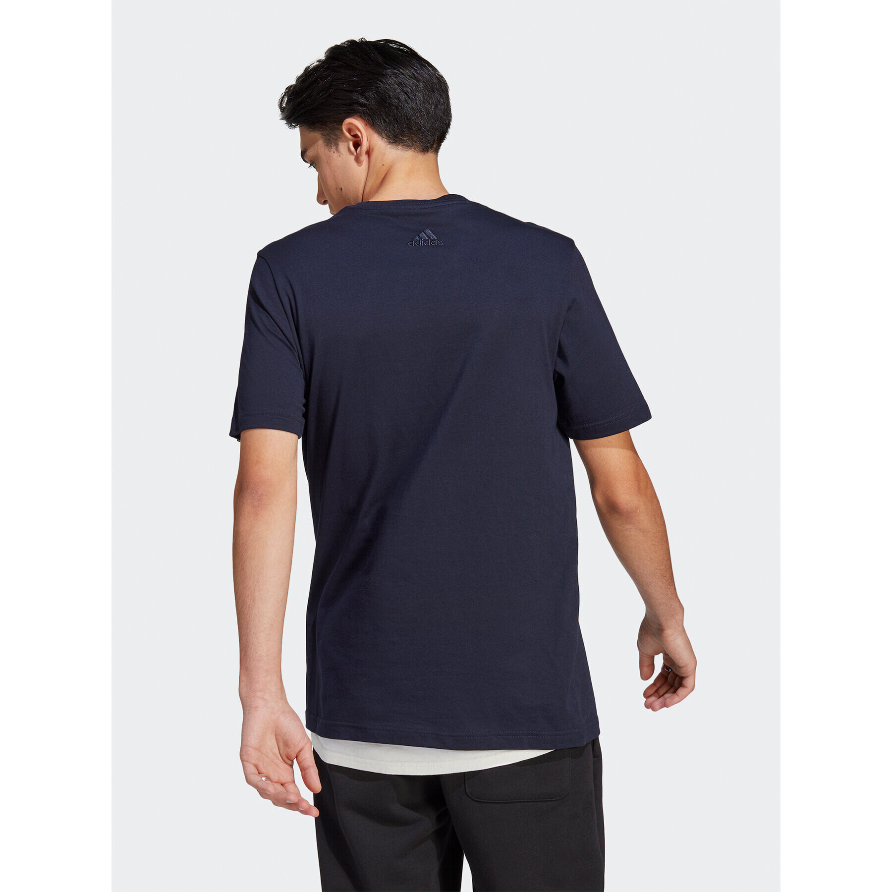 adidas T-Shirt Essentials Single Jersey Linear Embroidered Logo T-Shirt IC9275 Modrá Regular Fit - Pepit.cz