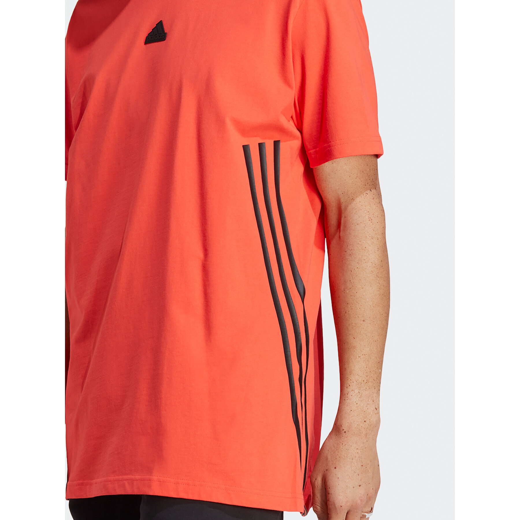 adidas T-Shirt Future Icons 3-Stripes T-Shirt IC8250 Červená Loose Fit - Pepit.cz