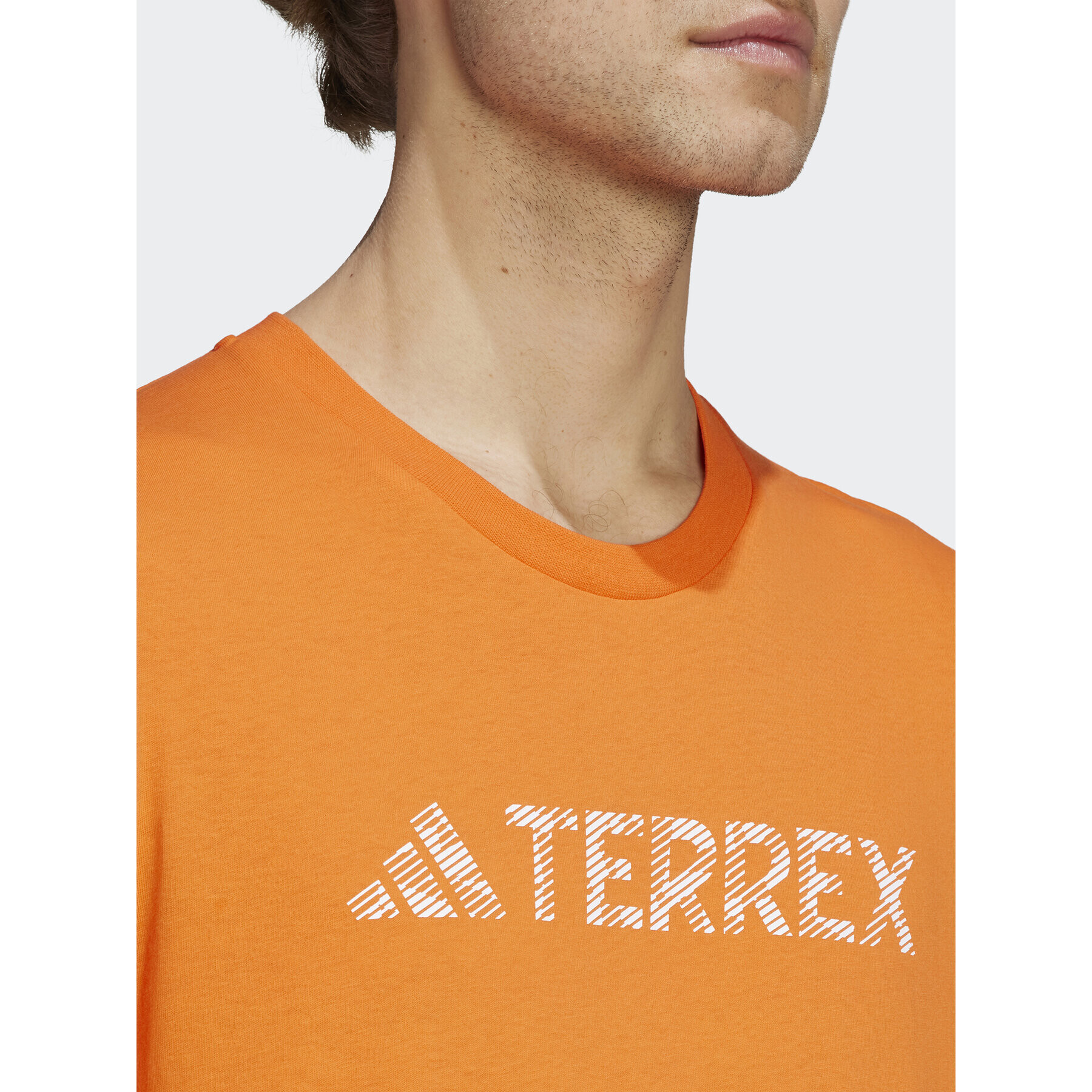 adidas T-Shirt Terrex Classic Logo T-Shirt HY1694 Oranžová Regular Fit - Pepit.cz