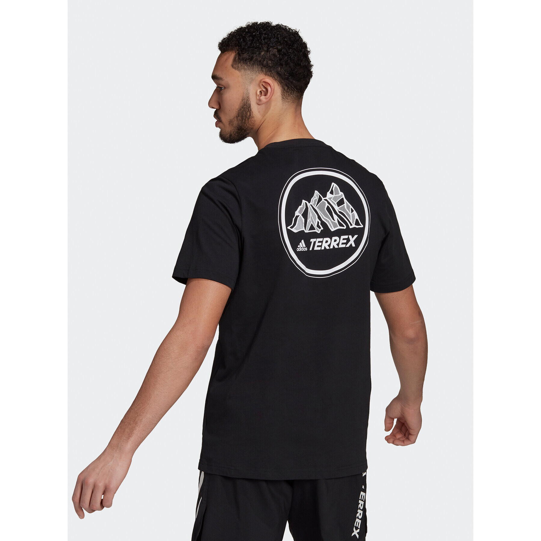 adidas T-Shirt Terrex Mountain Graphic T-Shirt GP0019 Černá Regular Fit - Pepit.cz