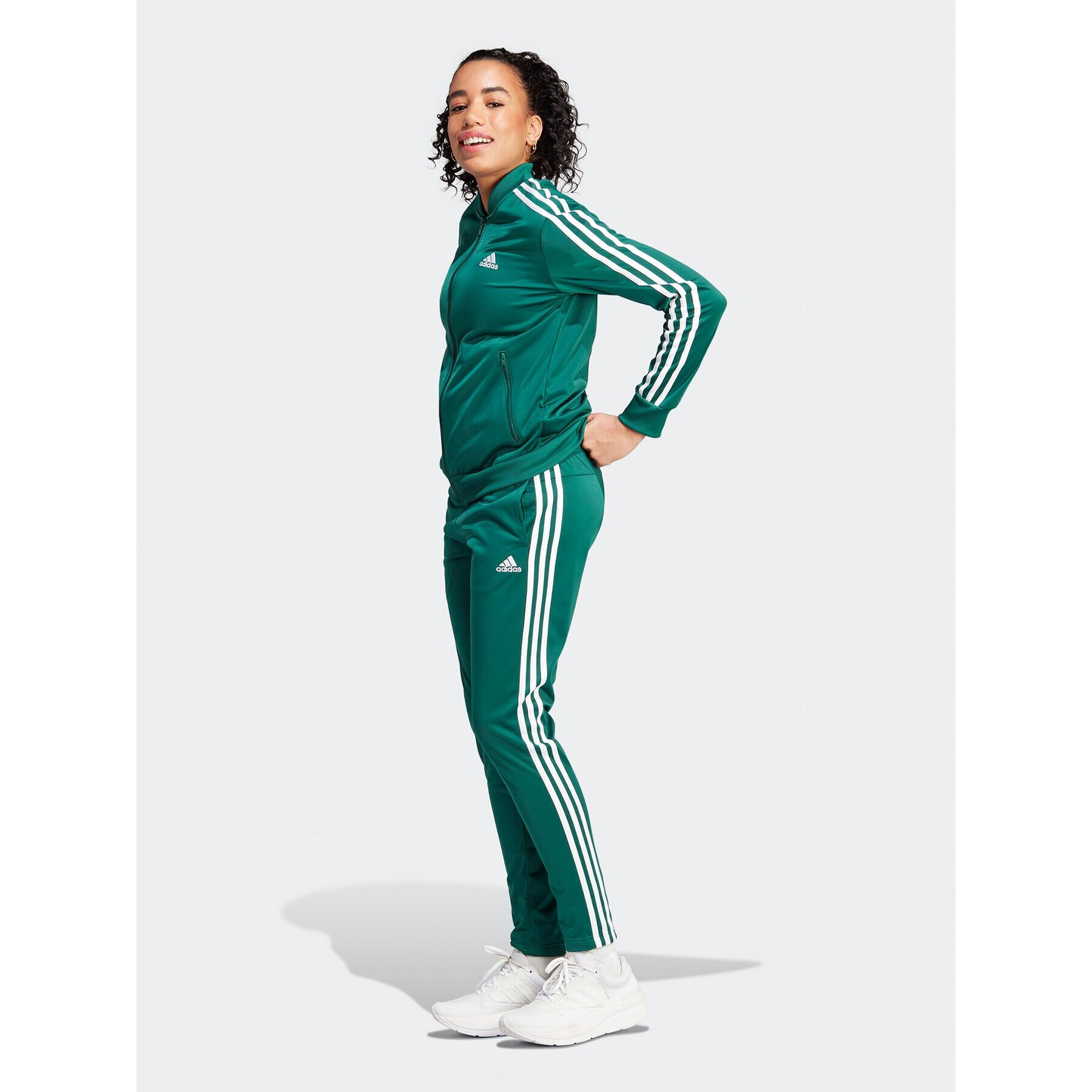 adidas Tepláková souprava Essentials 3-Stripes IJ8785 Zelená Slim Fit - Pepit.cz