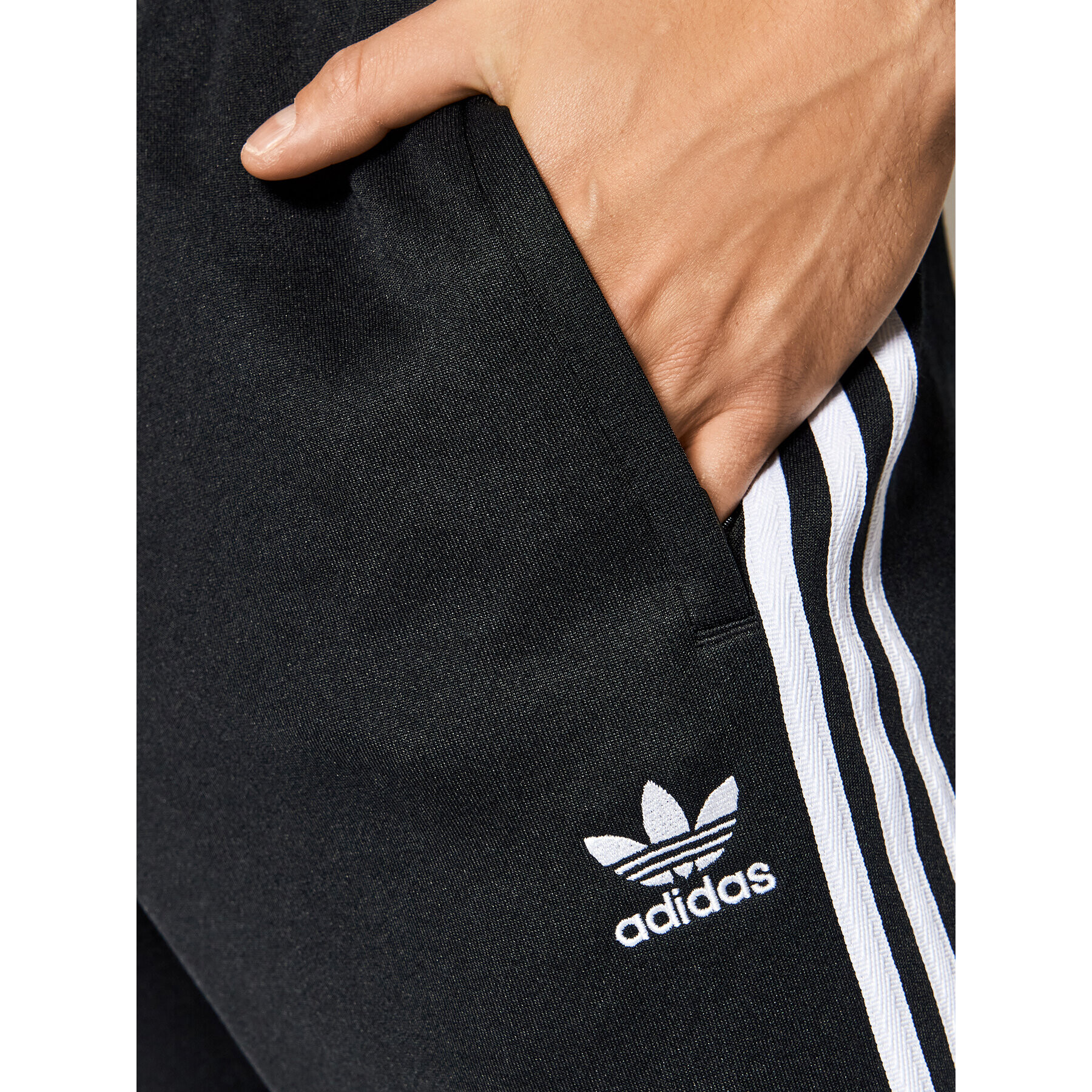 adidas Teplákové kalhoty adicolor Classics GF0210 Černá Slim Fit - Pepit.cz