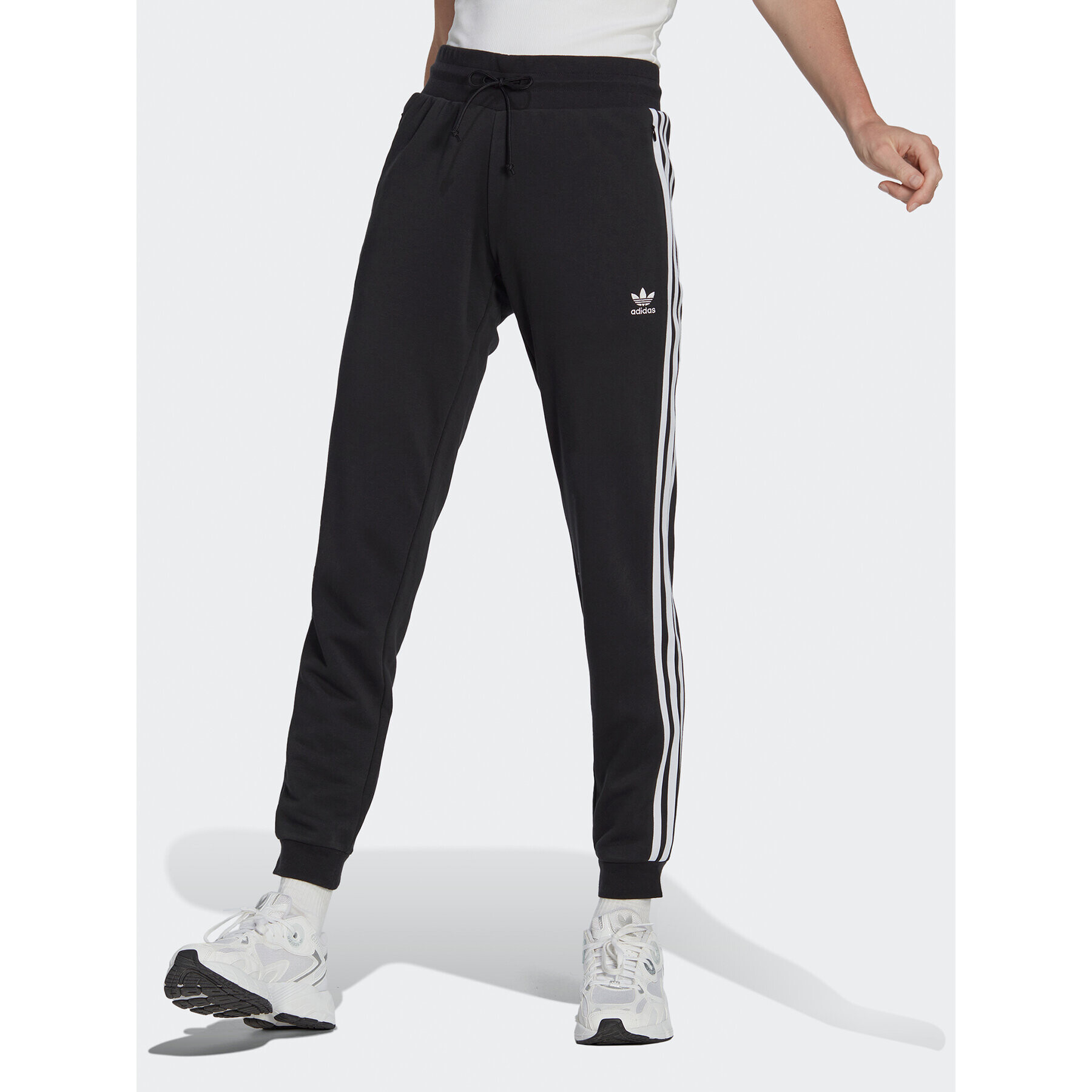 adidas Teplákové kalhoty Adicolor Classics Slim Cuffed Joggers IB7455 Černá Slim Fit - Pepit.cz