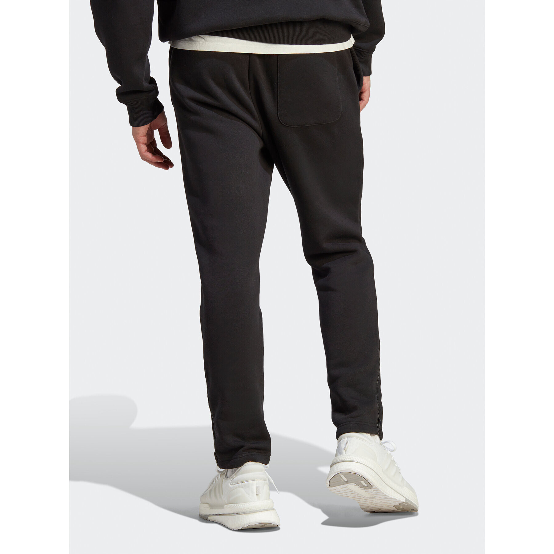 adidas Teplákové kalhoty All SZN Fleece IB4070 Černá Regular Fit - Pepit.cz