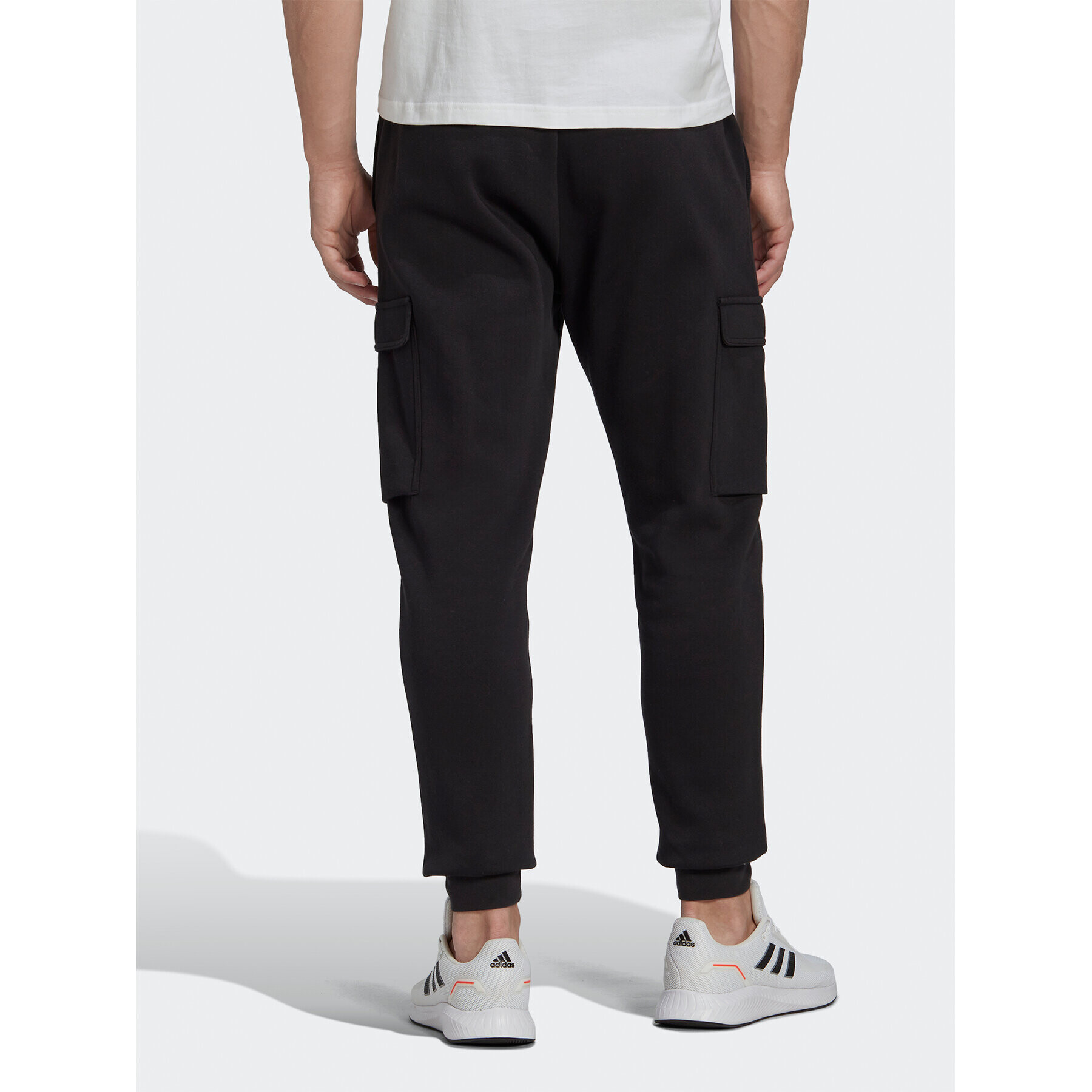 adidas Teplákové kalhoty Essentials Fleece Regular Tapered Cargo Joggers HL2226 Černá Regular Fit - Pepit.cz