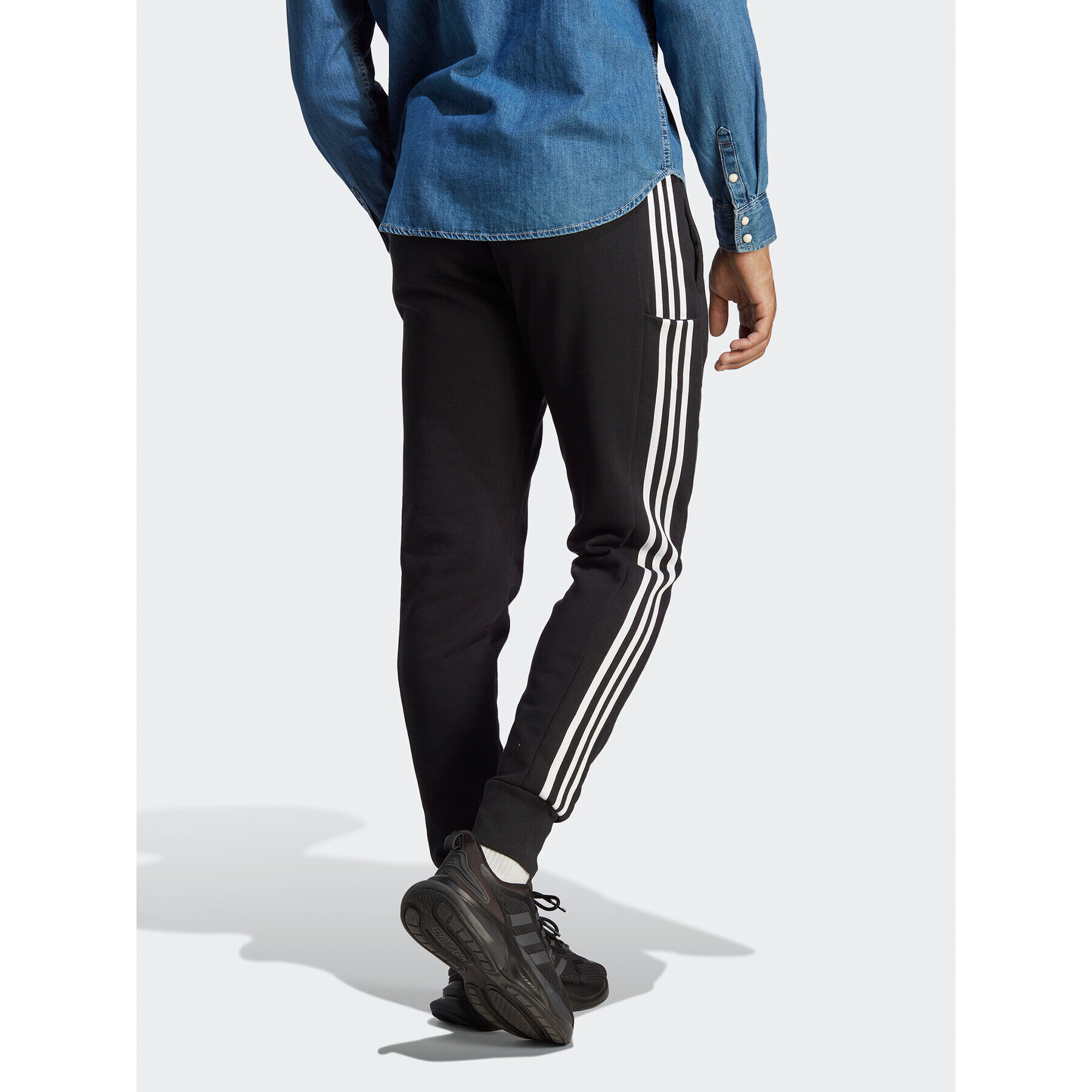 adidas Teplákové kalhoty Essentials French Terry Tapered Cuff 3-Stripes Joggers HA4337 Černá Regular Fit - Pepit.cz