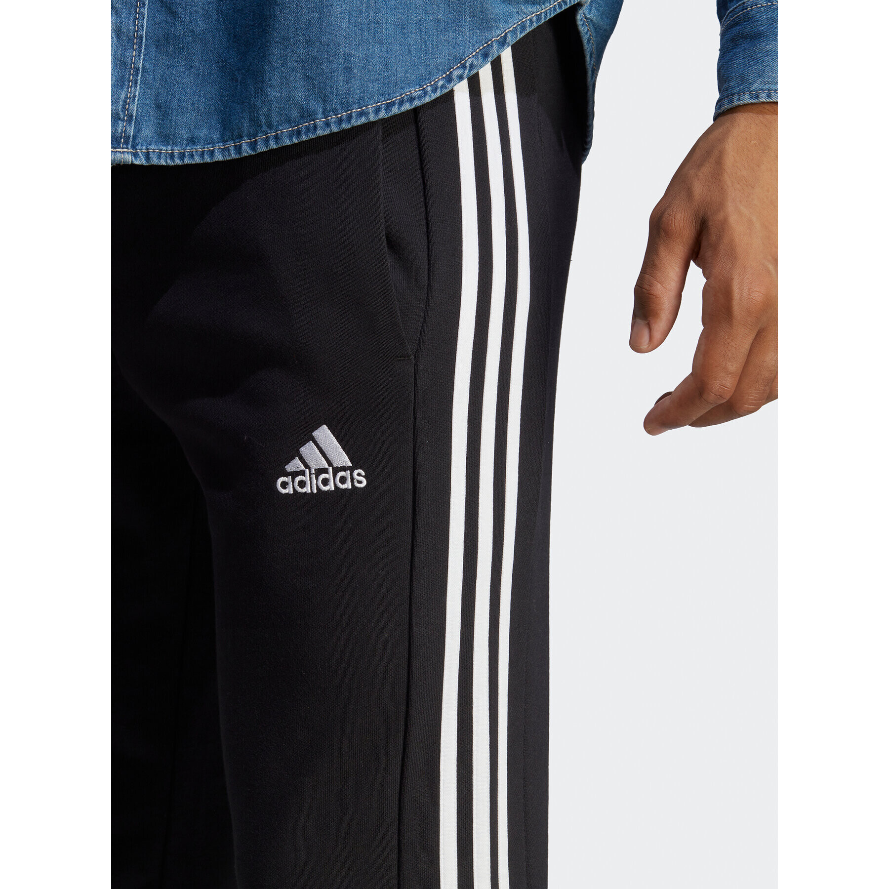 adidas Teplákové kalhoty Essentials French Terry Tapered Cuff 3-Stripes Joggers HA4337 Černá Regular Fit - Pepit.cz