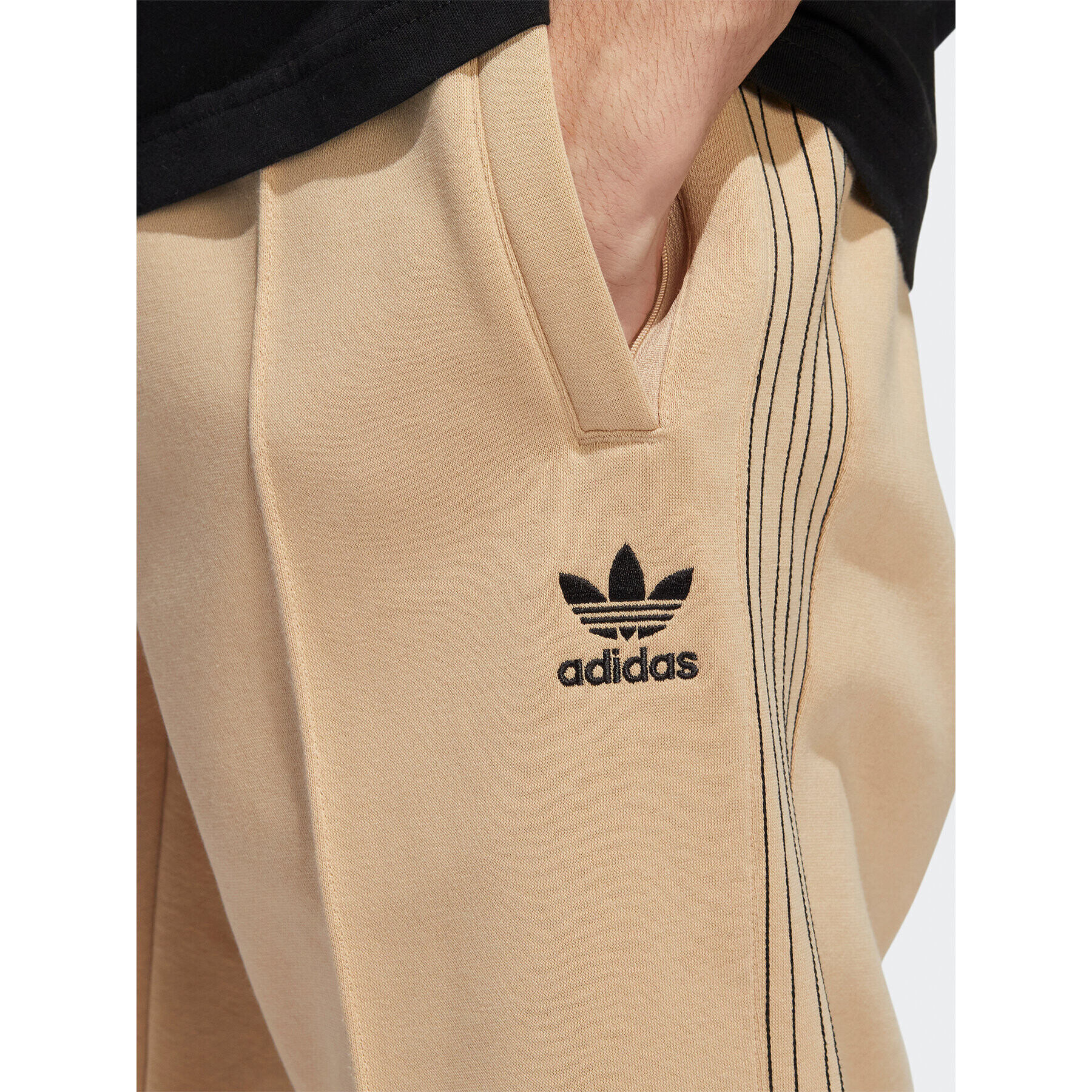 adidas Teplákové kalhoty Fleece Sst HI2996 Béžová Regular Fit - Pepit.cz