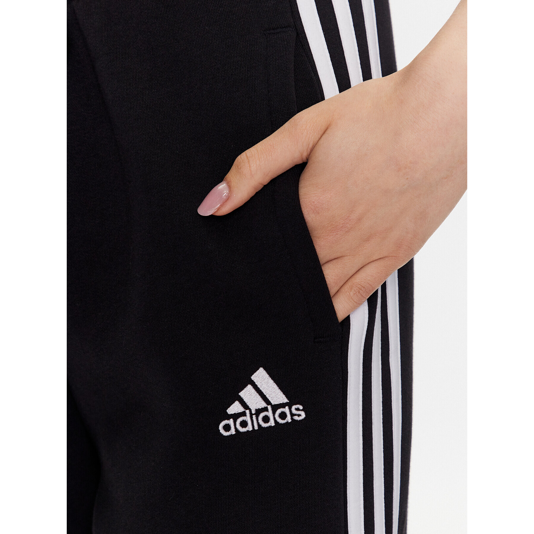 adidas Teplákové kalhoty HZ5747 Černá Regular Fit - Pepit.cz