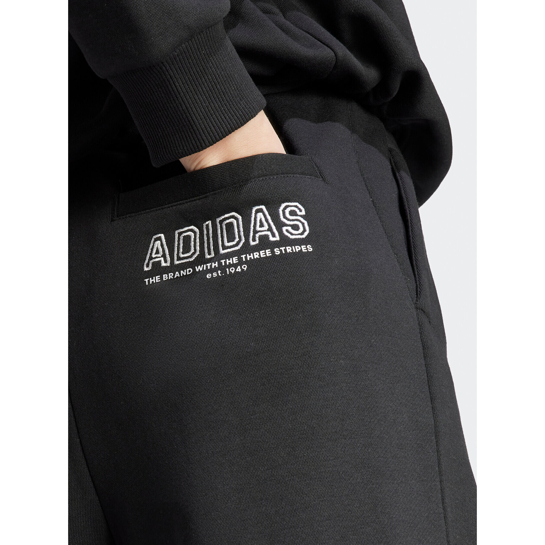 adidas Teplákové kalhoty IR8377 Černá Loose Fit - Pepit.cz