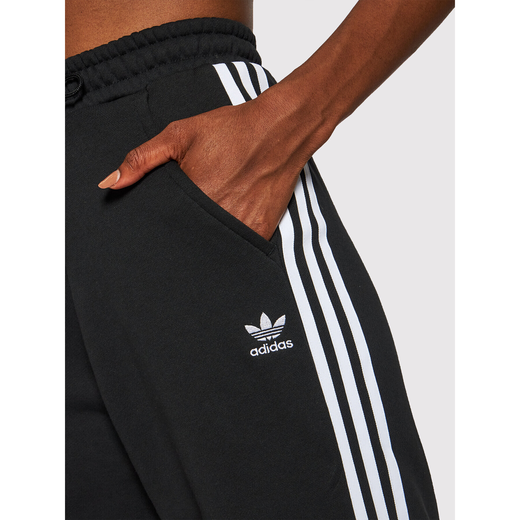 adidas Teplákové kalhoty Jogger GD2260 Černá Regular Fit - Pepit.cz